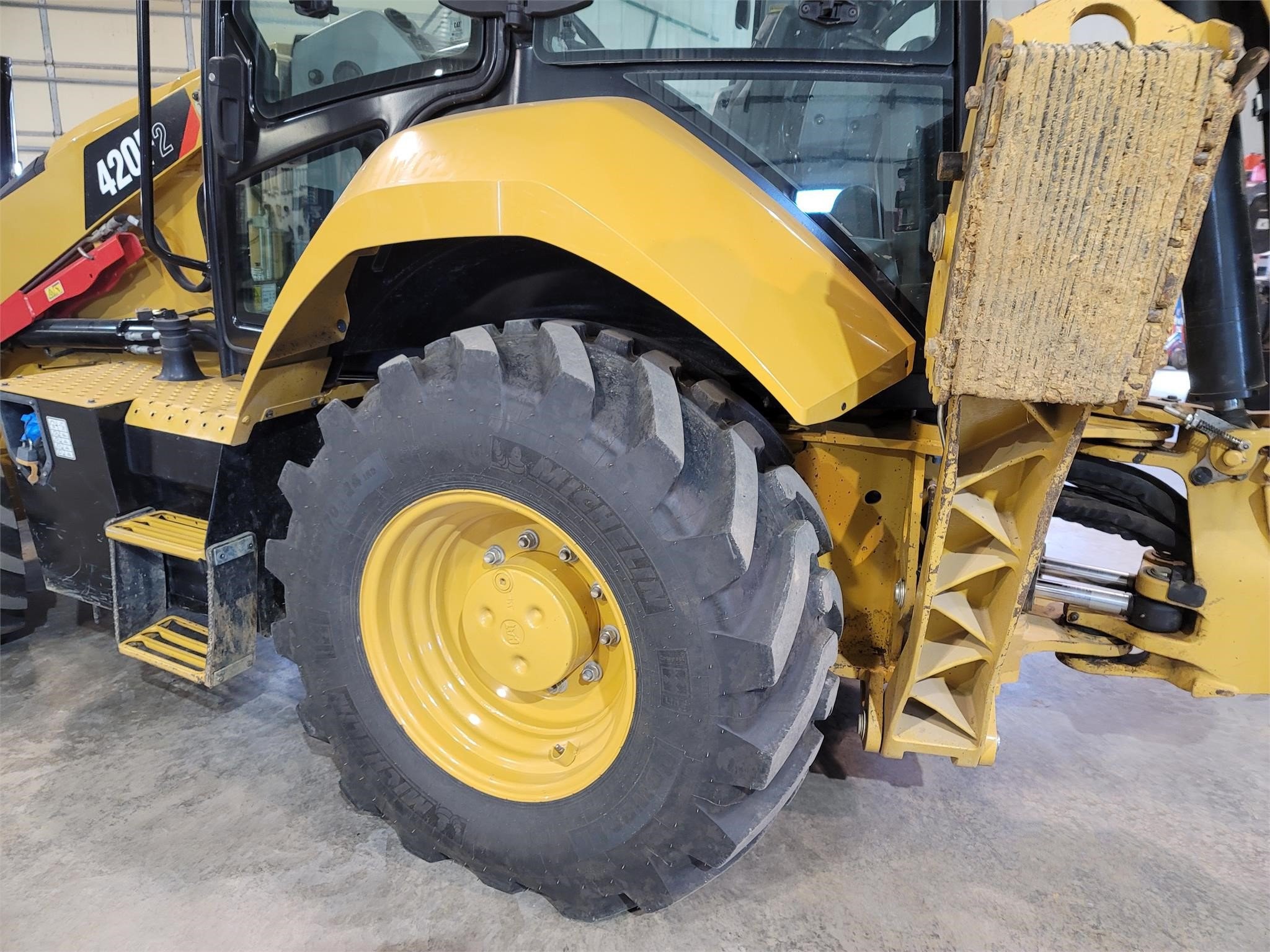 gallery 2018 Caterpillar 420F2 Backhoe