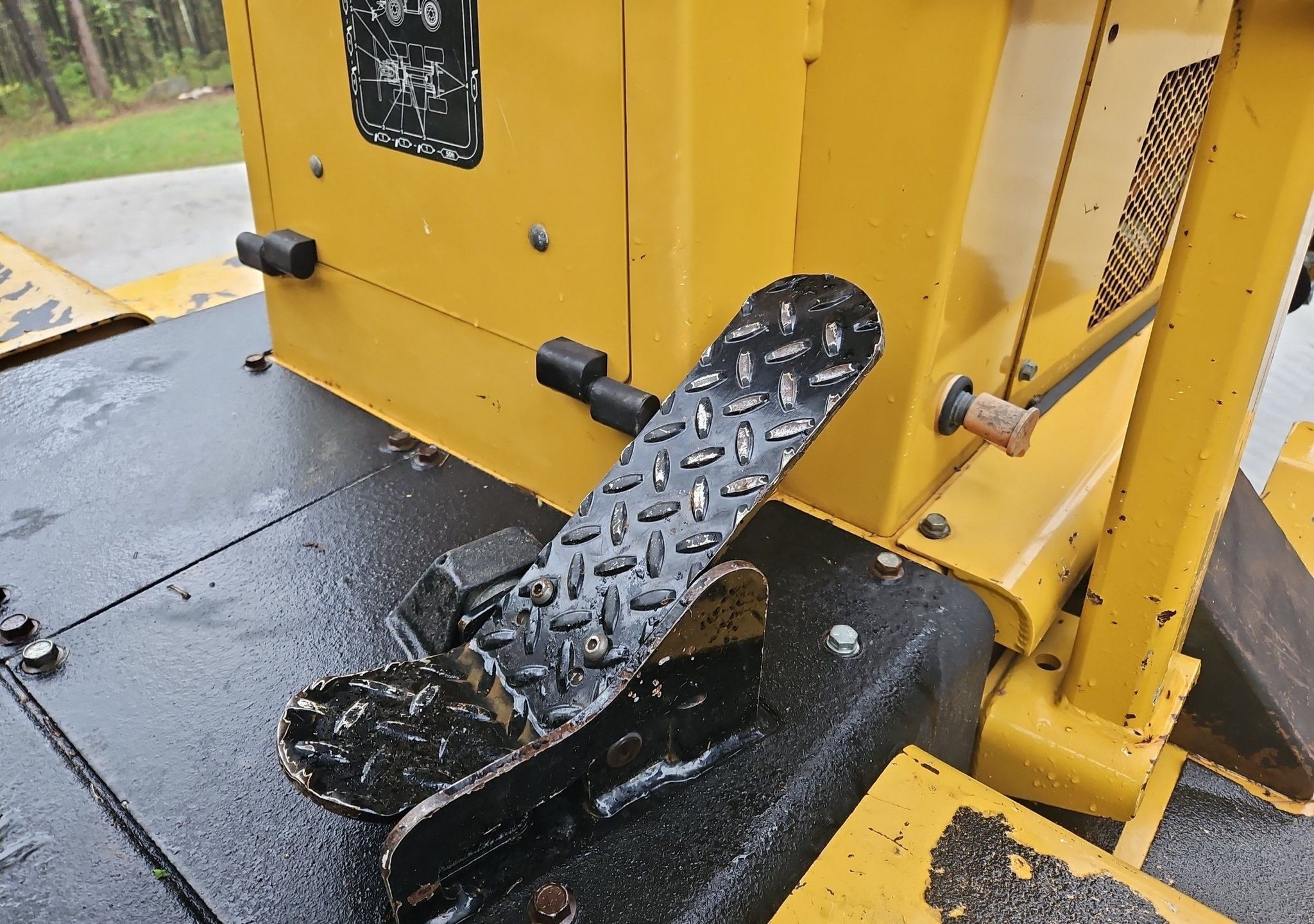 gallery 2014 Vermeer RTX1250 cable plow