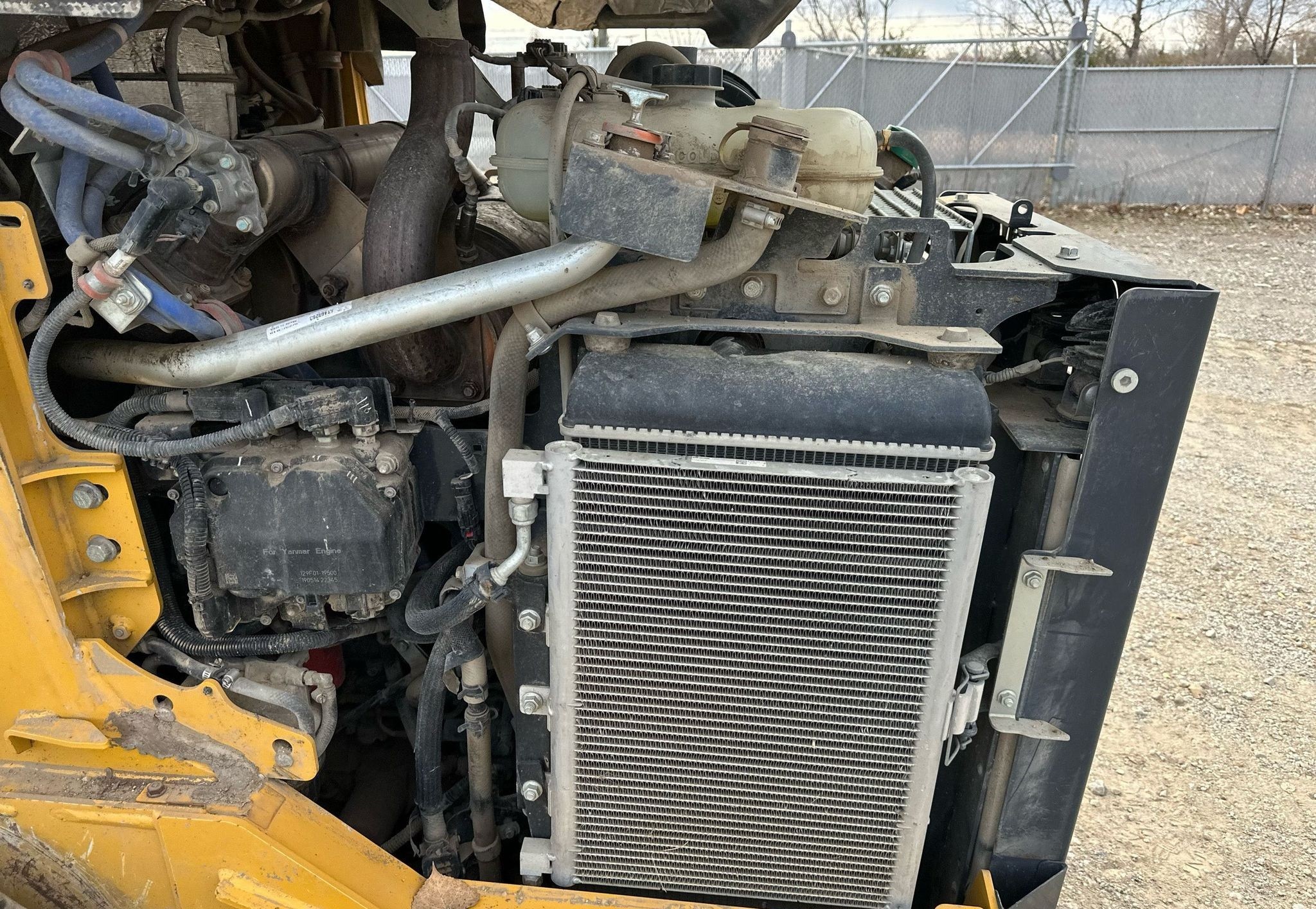 gallery 2019 John Deere 333G tracked skid steer loade