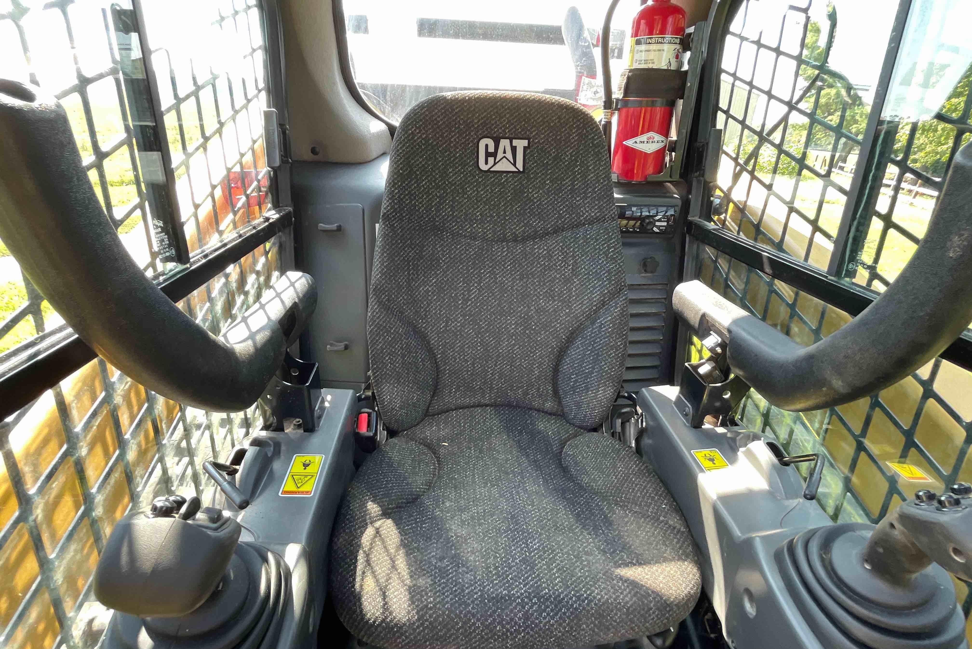 gallery 2019 Caterpillar 299D2 Compact Track Loader