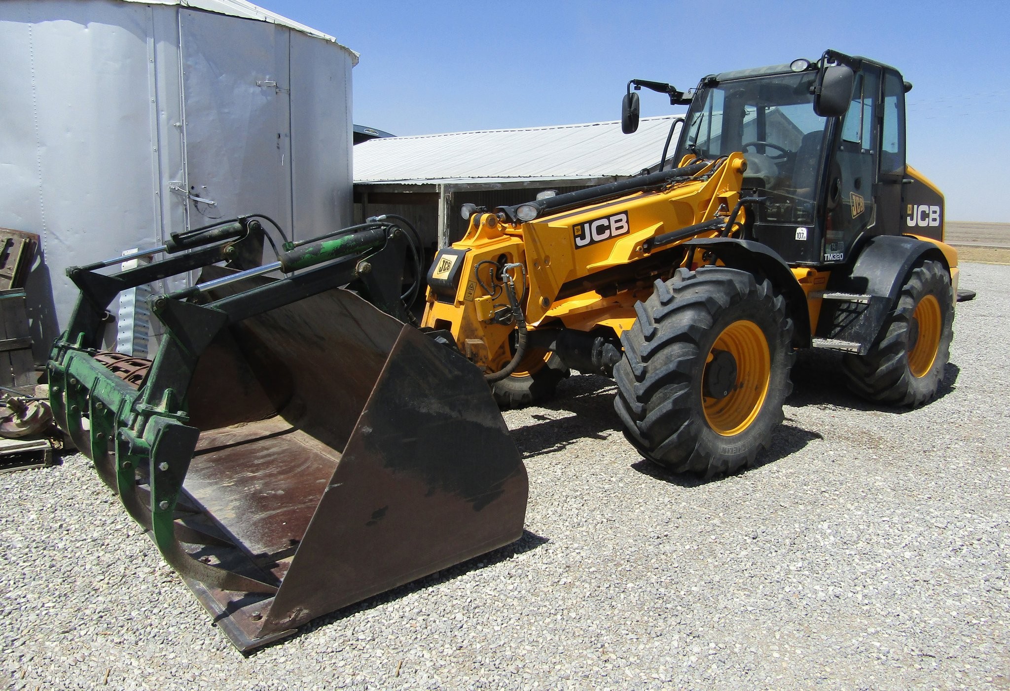gallery 2013 JCB TM320 articulated telehandler