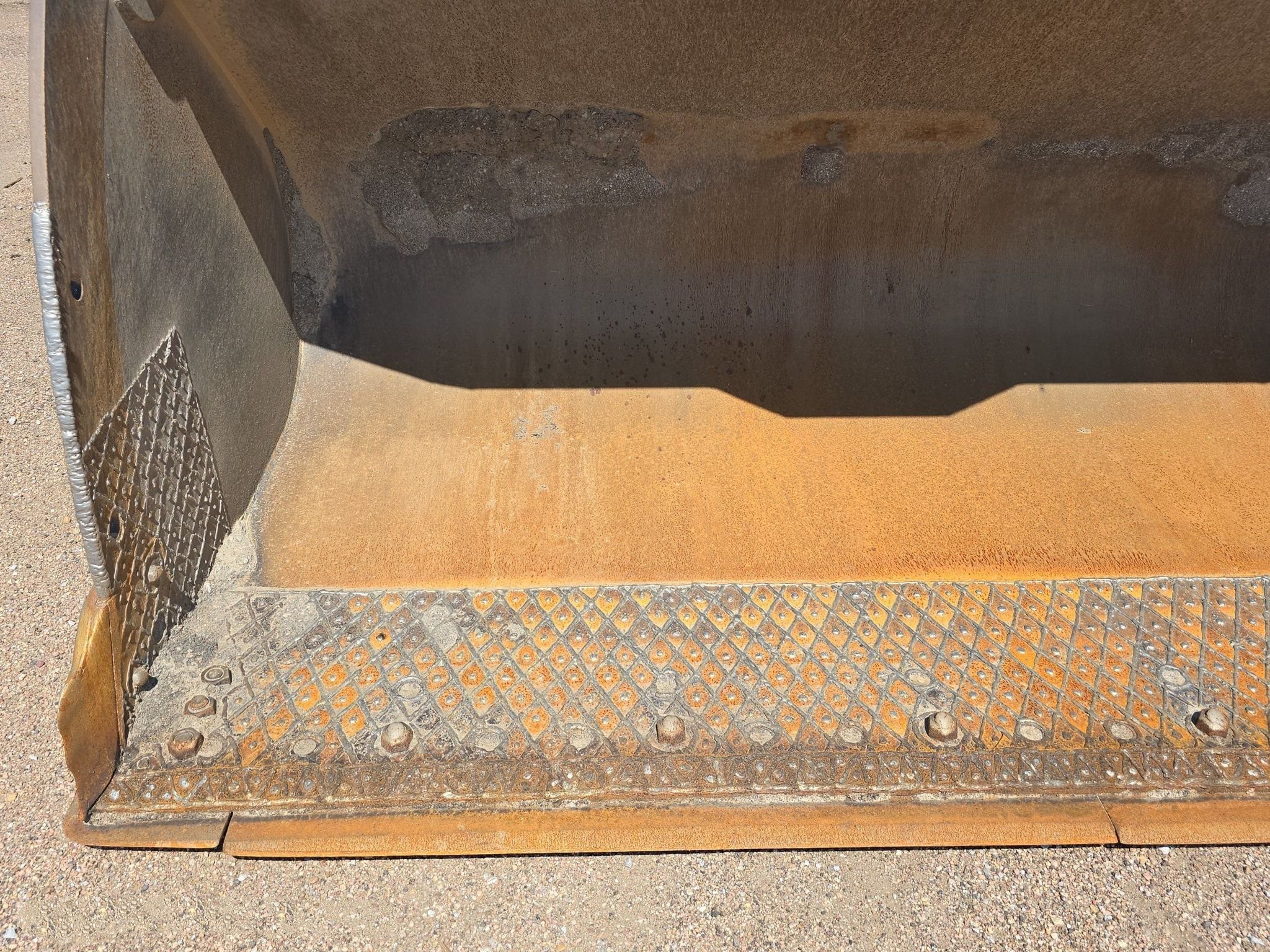 gallery 2014 John Deere 824K Wheel Loader
