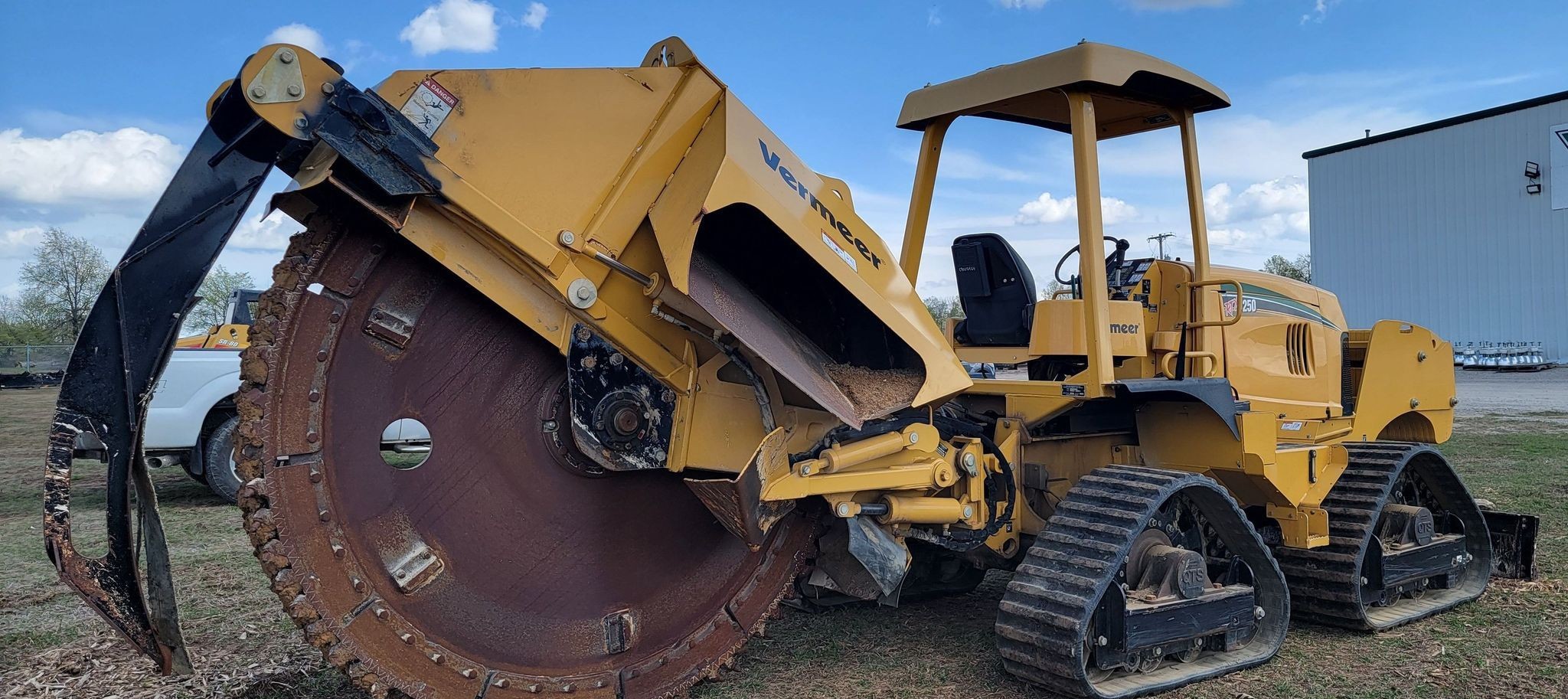 gallery 2013 Vermeer RTX1250 rock saw