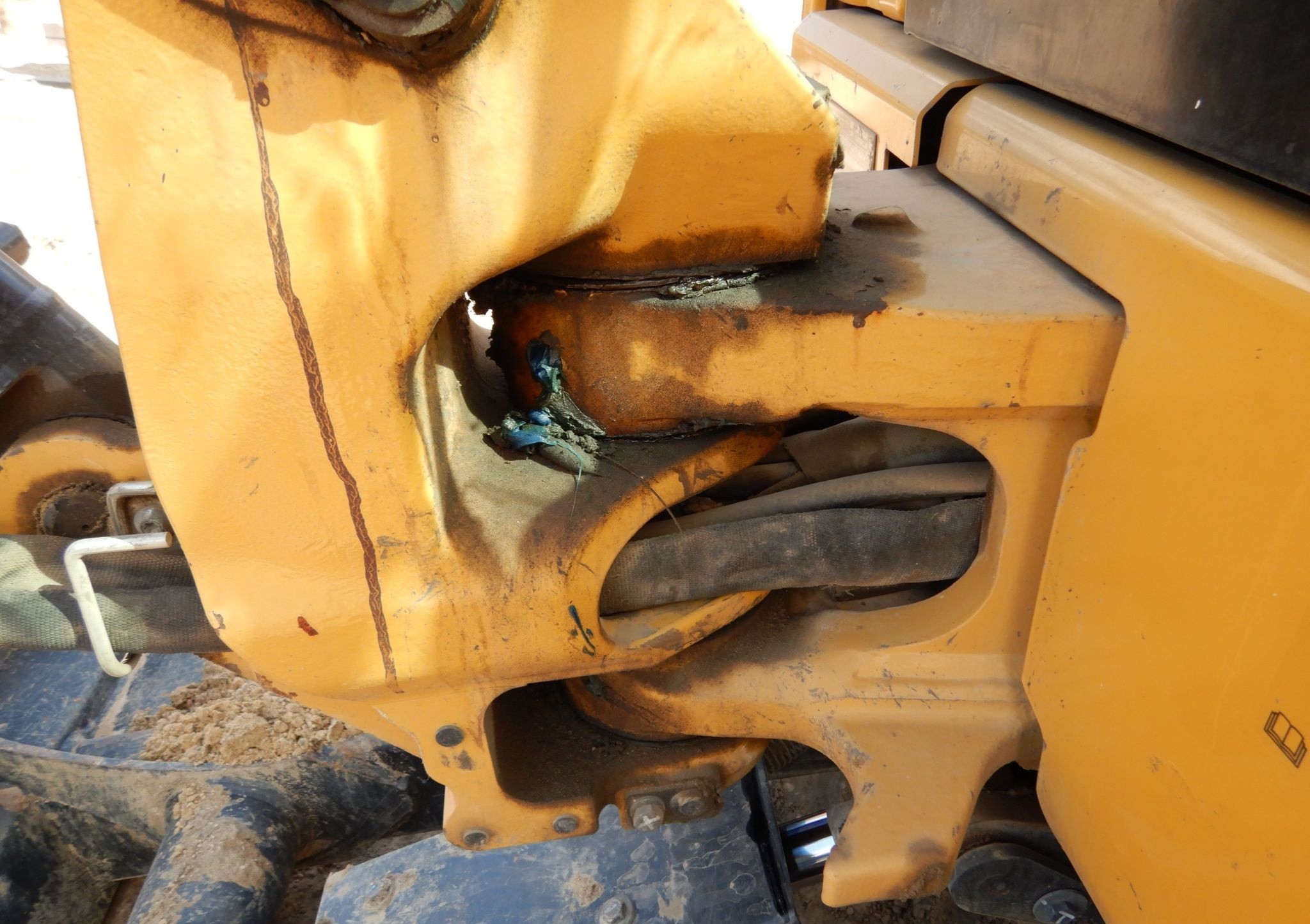 gallery 2017 Caterpillar 303.5 E2 mini excavator