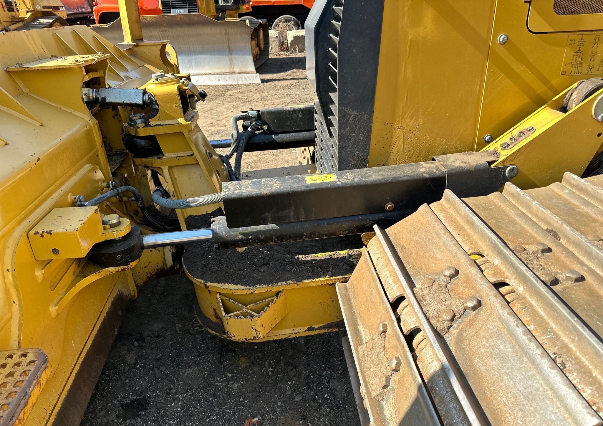 gallery 2016 Caterpillar D6K2 LGP dozer