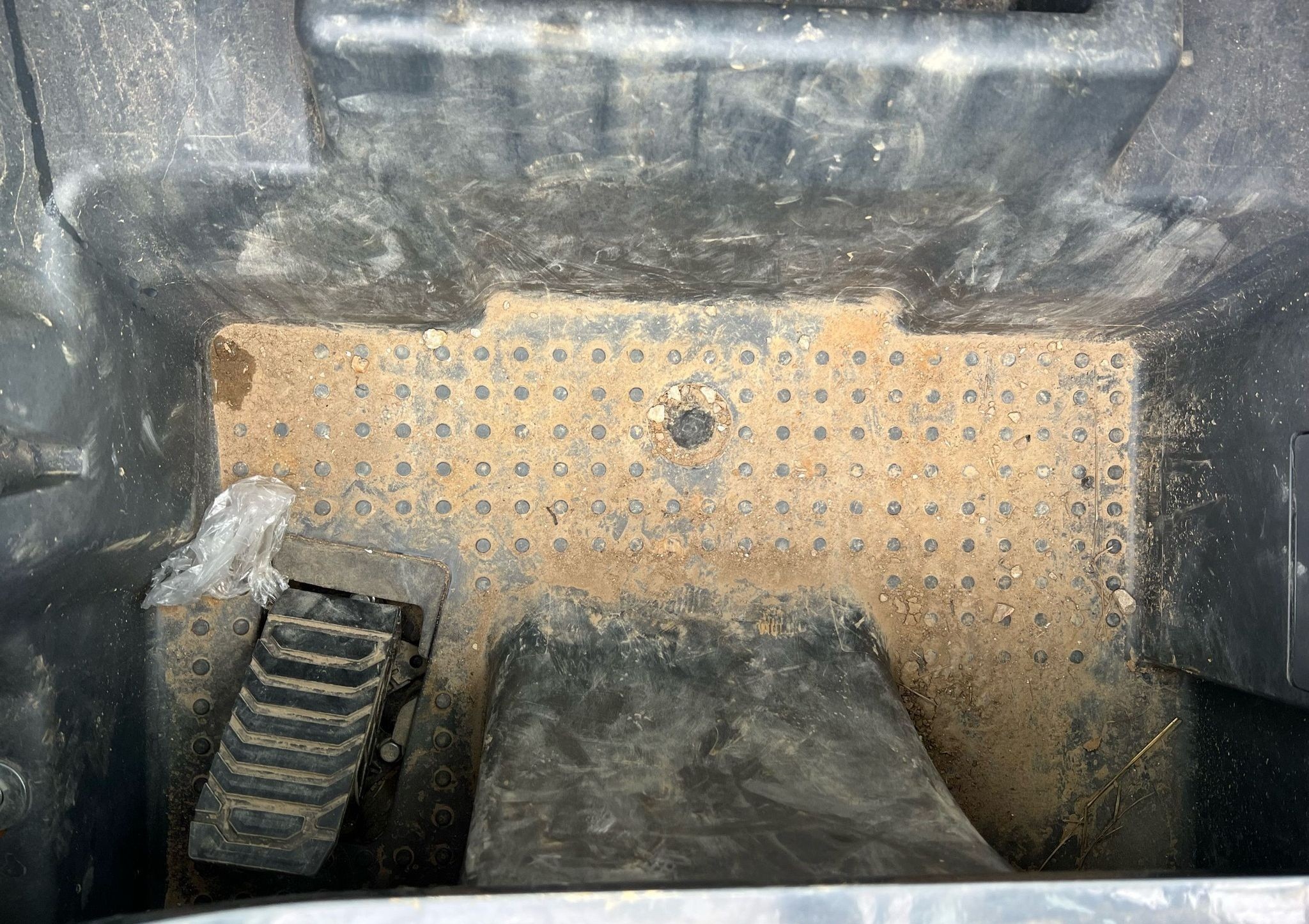gallery 2022 John Deere 325G tracked skid steer loader