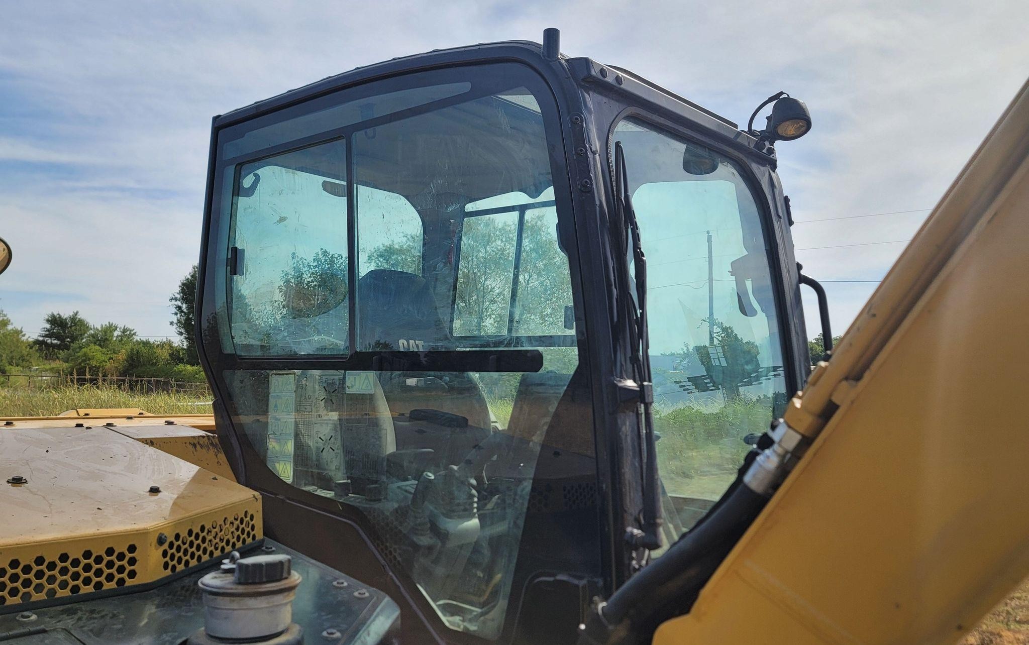 gallery 2019 Caterpillar 306CR  mini excavator