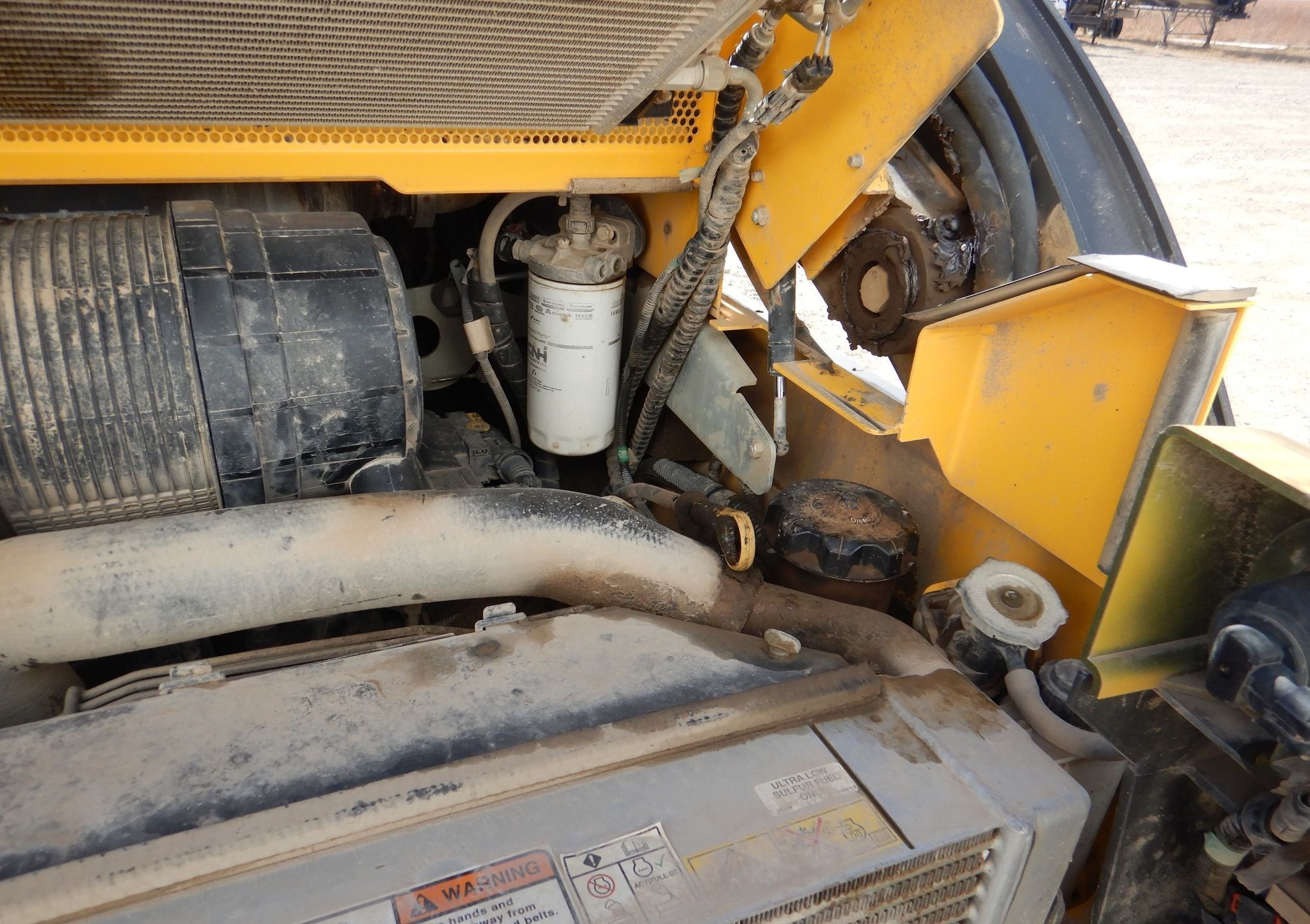 gallery New Holland C245 tracked skid steer loader