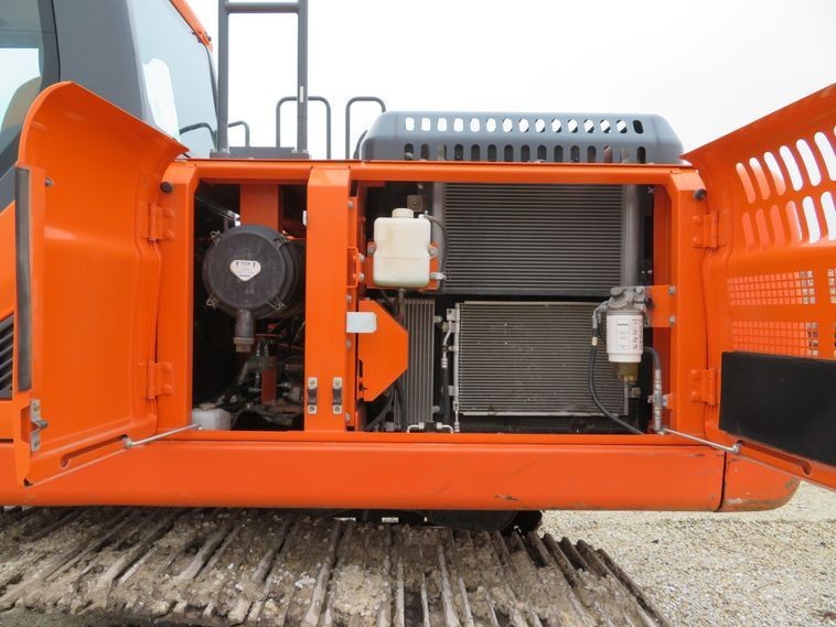 gallery 2014 Doosan DX225LC-3 excavator
