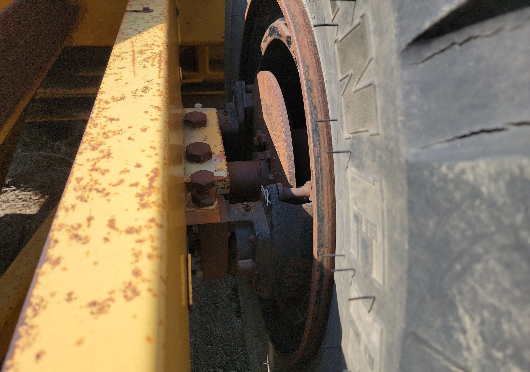 gallery Volvo T450D 4WD scraper tractor