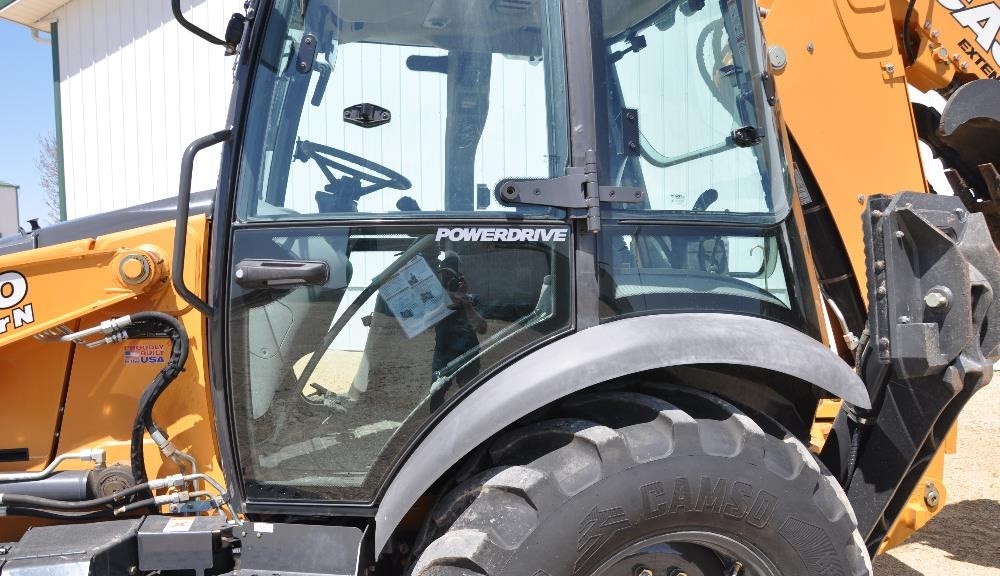 gallery 2019 Case 580 Super N 4x4 Loader Backhoe