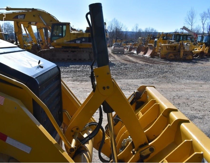gallery 2017 CATERPILLAR 420F2 BACKHOE