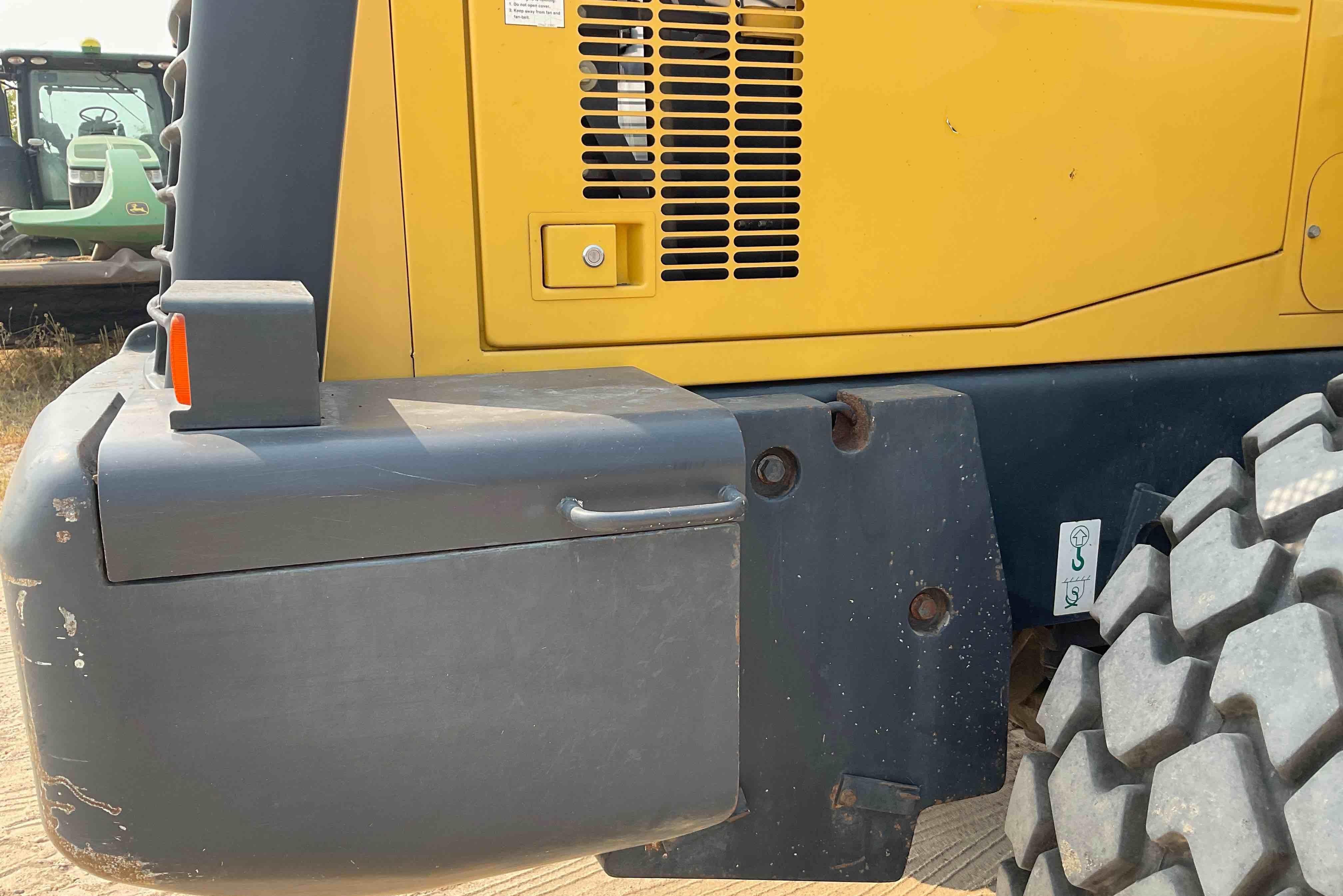 gallery 2008 Komatsu WA320-5L Wheel Loader W/Grapple