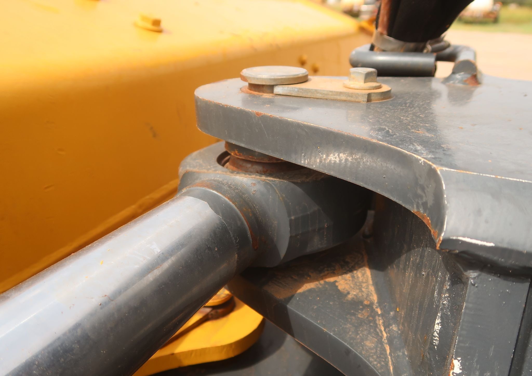 gallery 2015 John Deere 750K WLT dozer