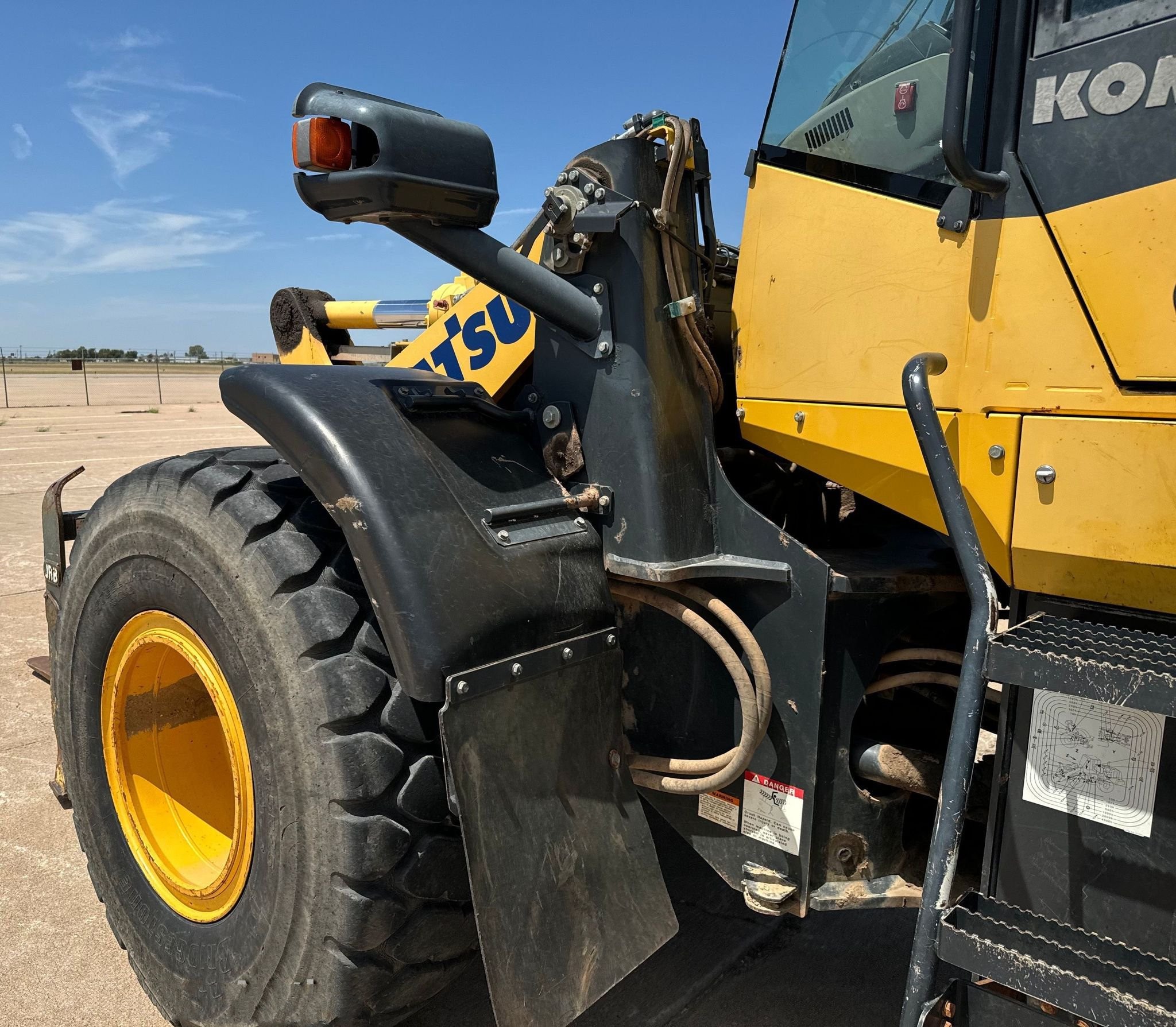 gallery 2014 Komatsu WA270-7 wheel loader