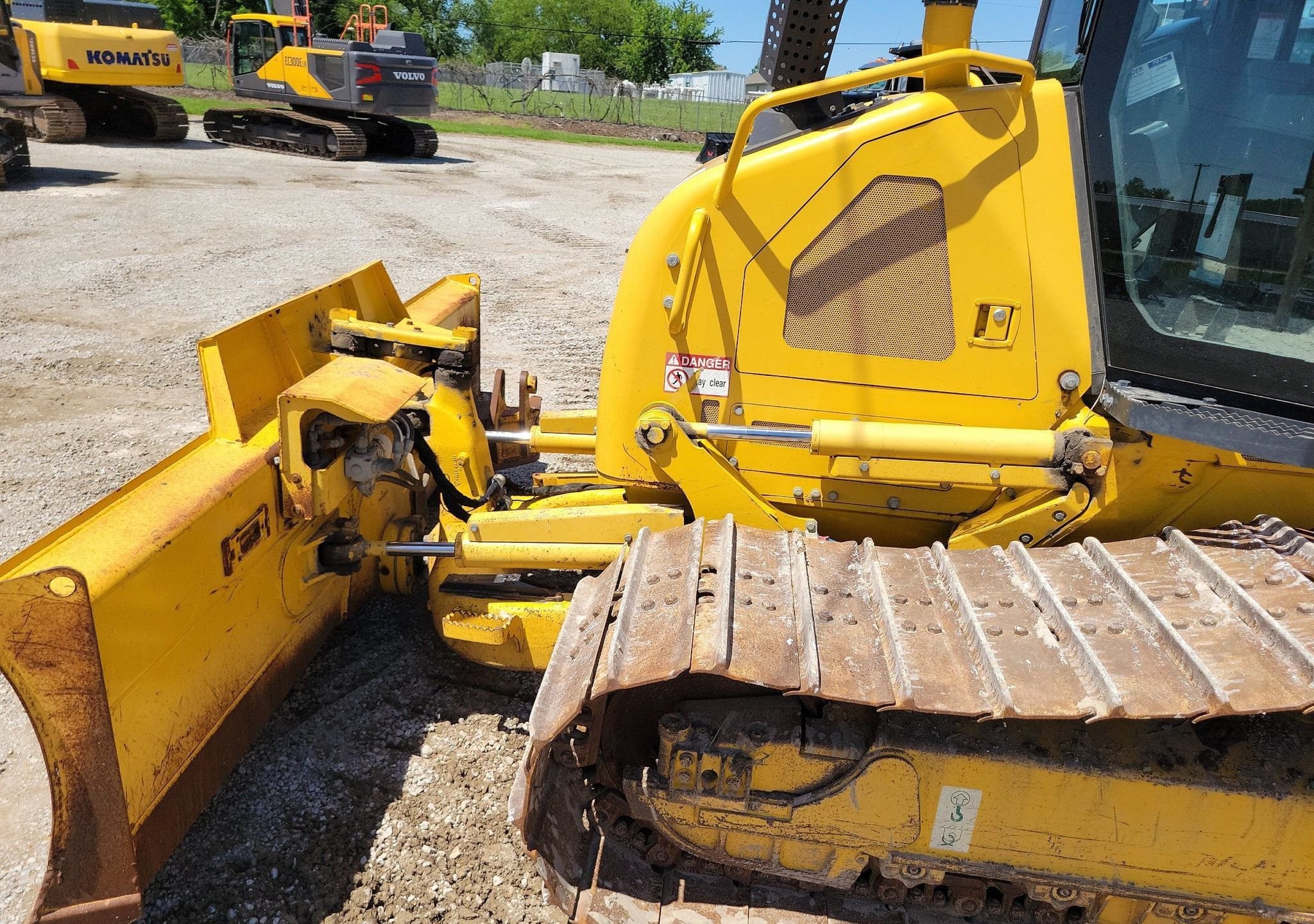 gallery 2020 Komatsu D39PX-24 dozer