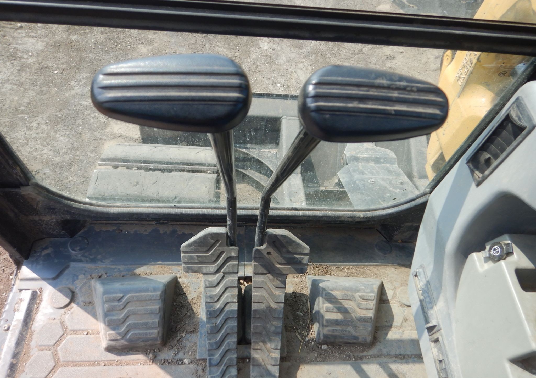 gallery 2018 Caterpillar 308E2 CRH2R mini excavator