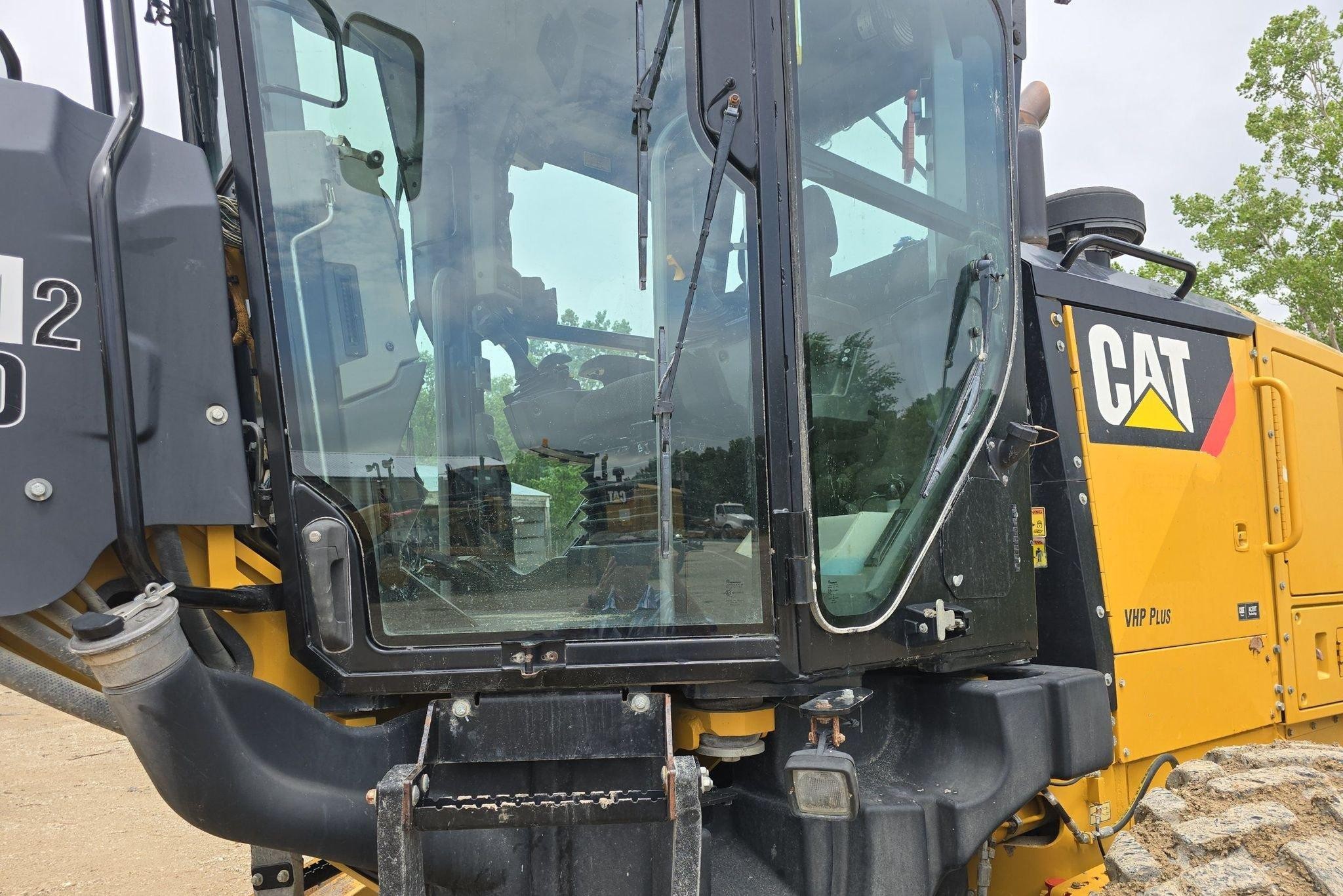 gallery 2012 Caterpillar 140M2 motor grader