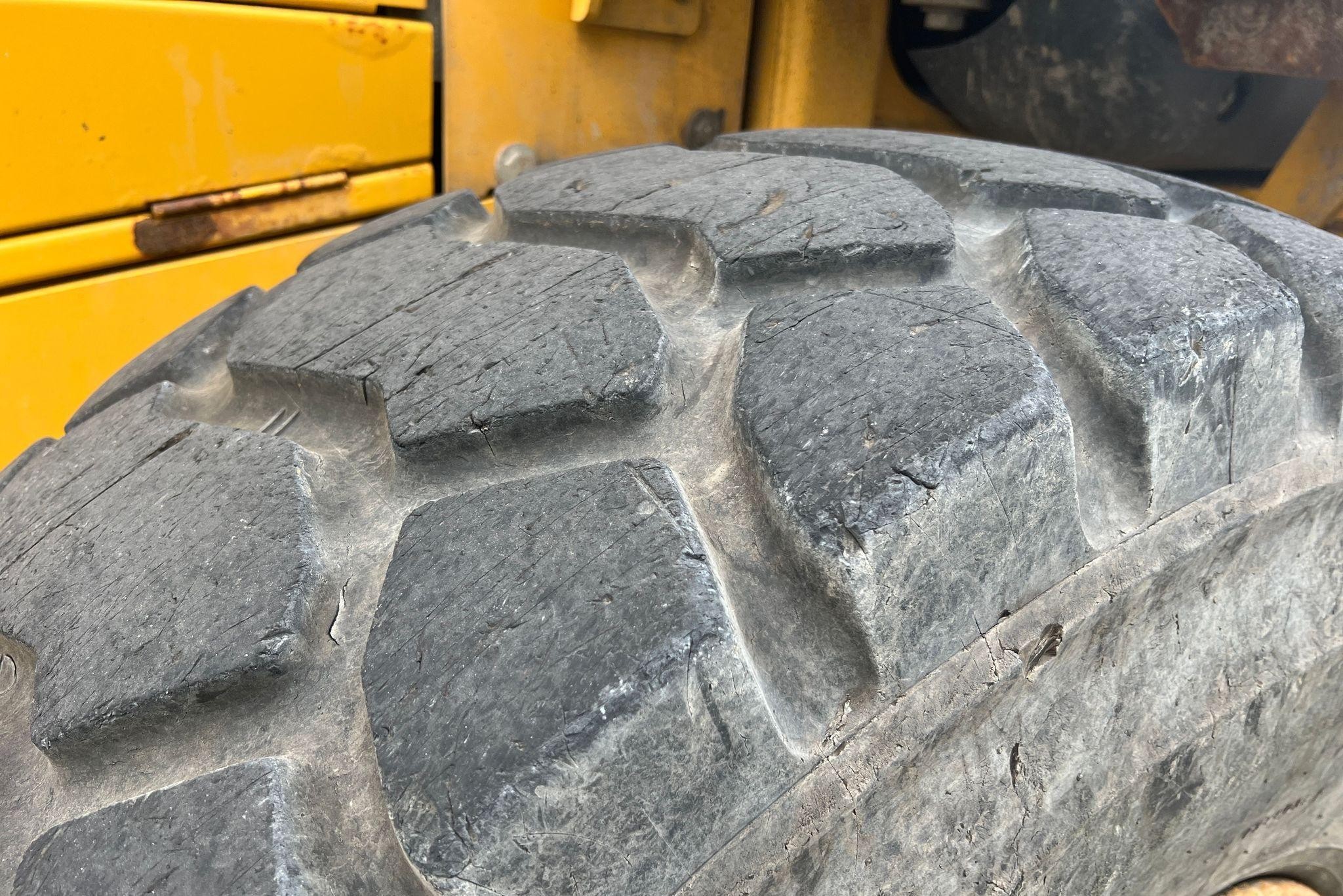 gallery 2008 John Deere 544J wheel loader