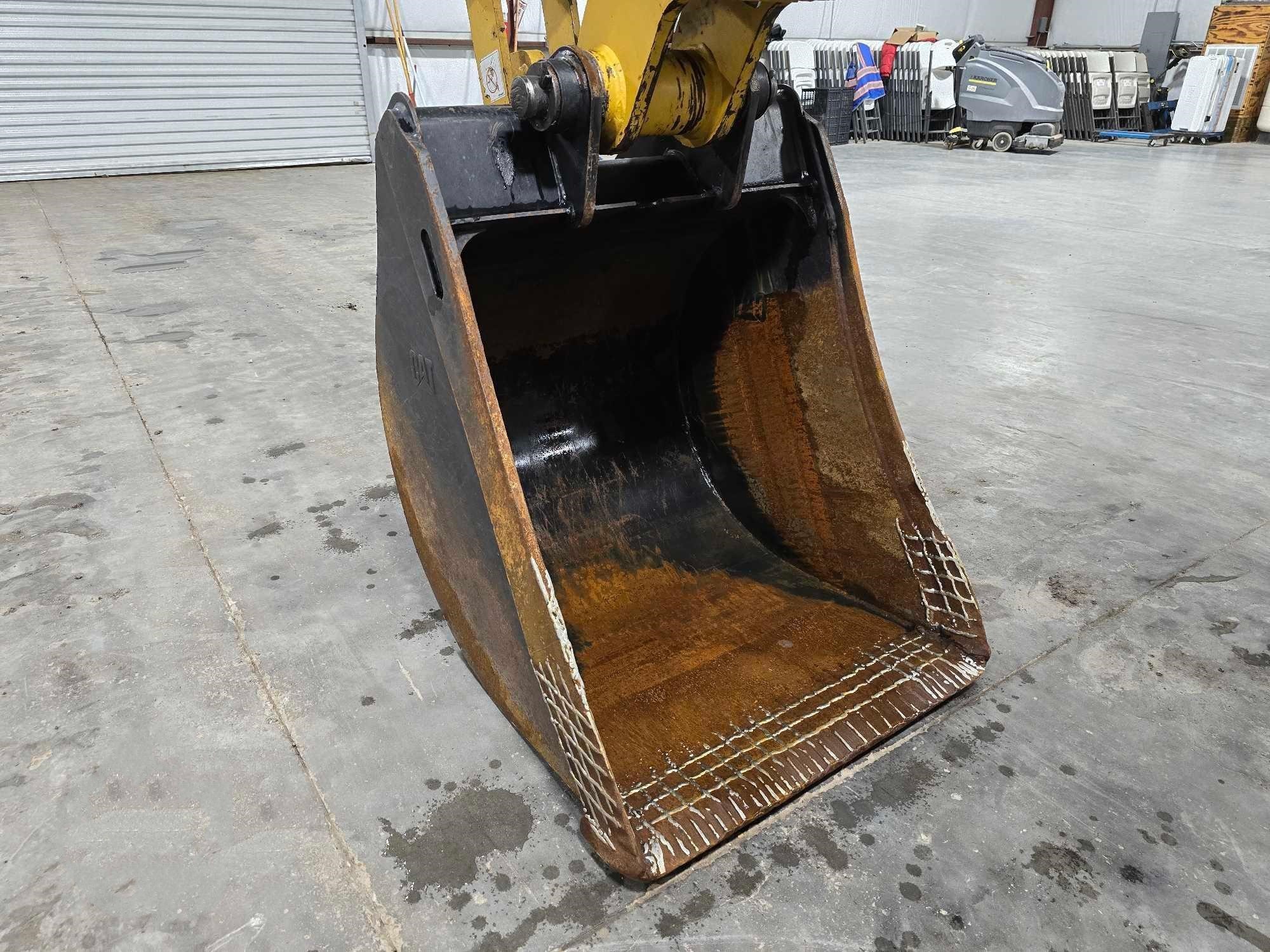 gallery 2017 Caterpillar 420F2  Backhoe