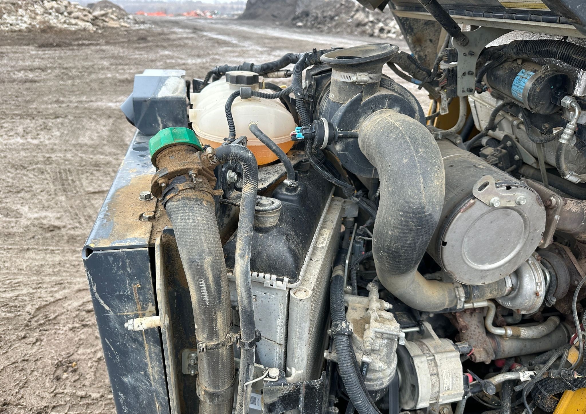 gallery 2019 John Deere 325G tracked skid steer loader