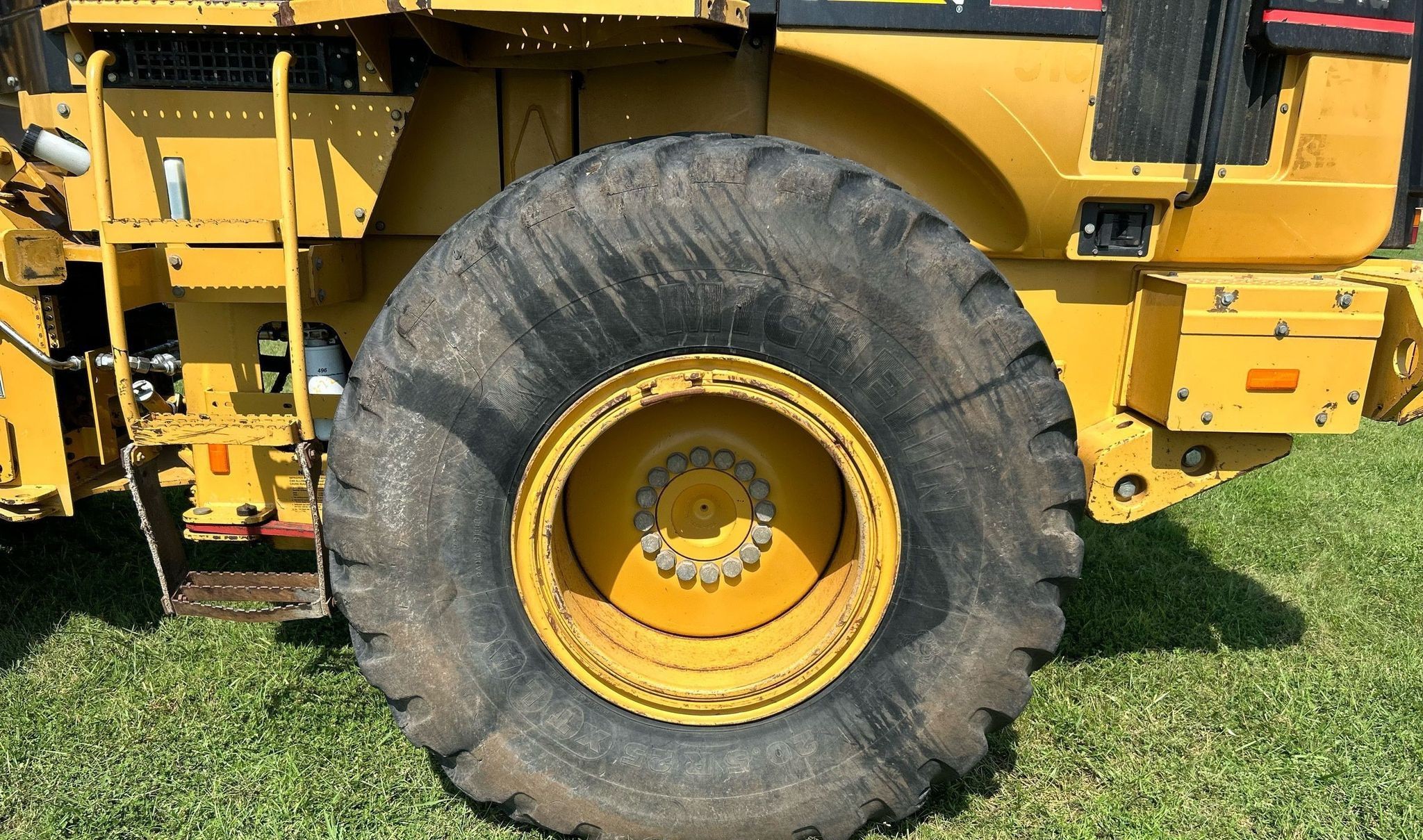 gallery 2001 Caterpillar 924G wheel loader