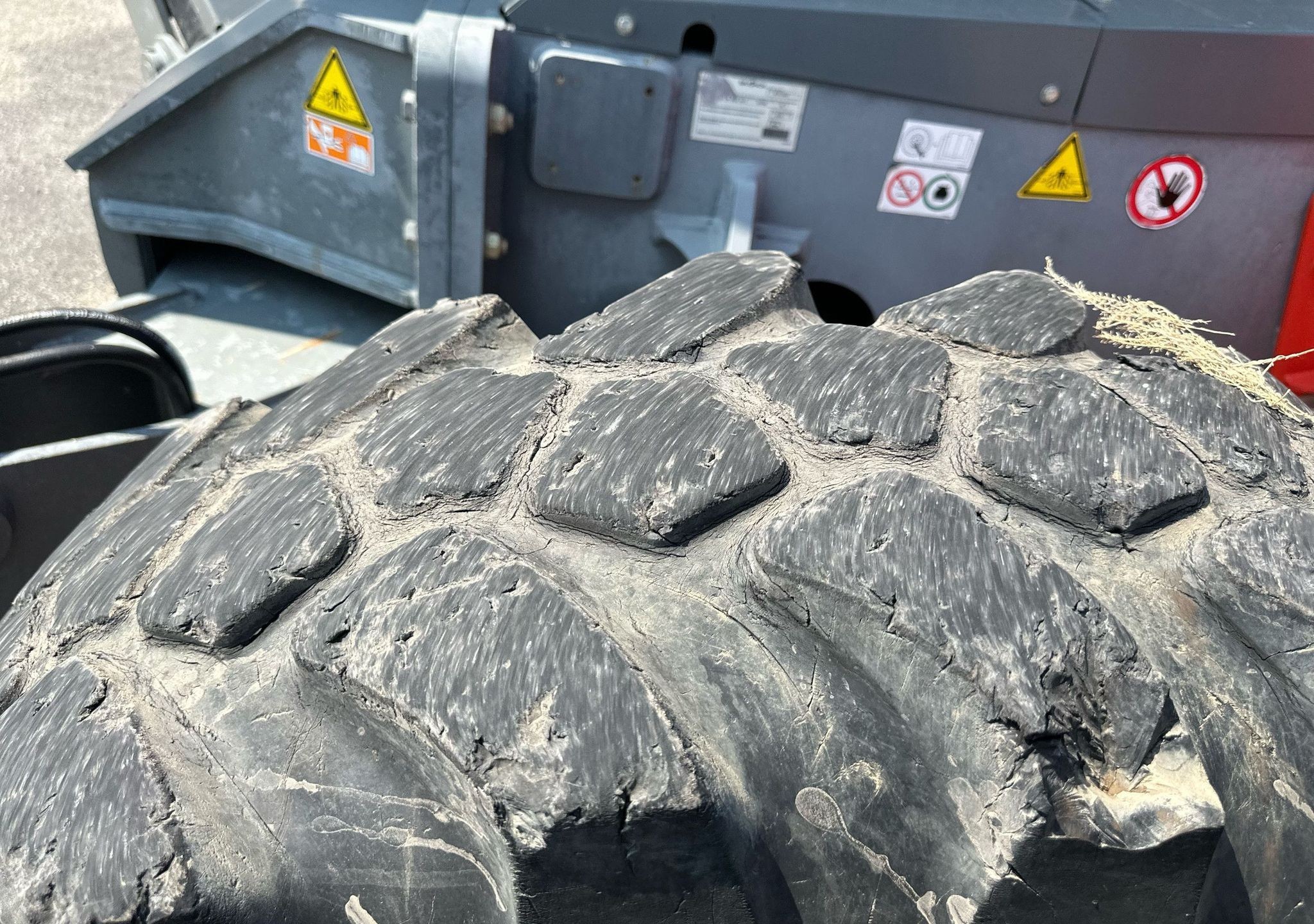gallery 2018 Skyjack SJ1056 TH telehandler