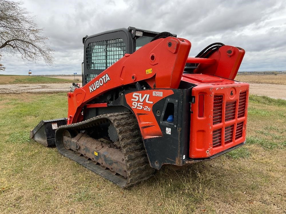gallery 2018 Kubota SLV95-2s