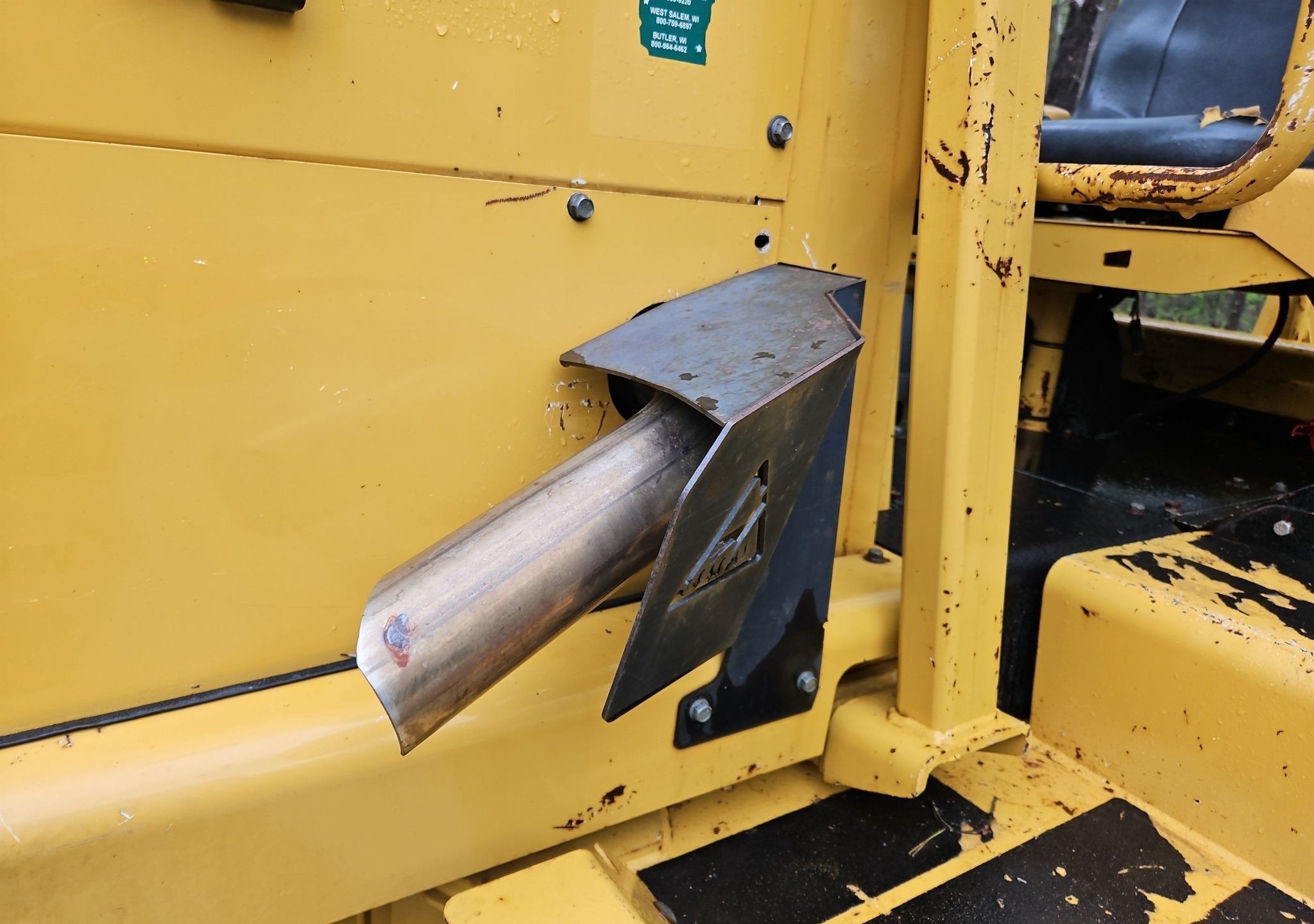 gallery 2014 Vermeer RTX1250 cable plow
