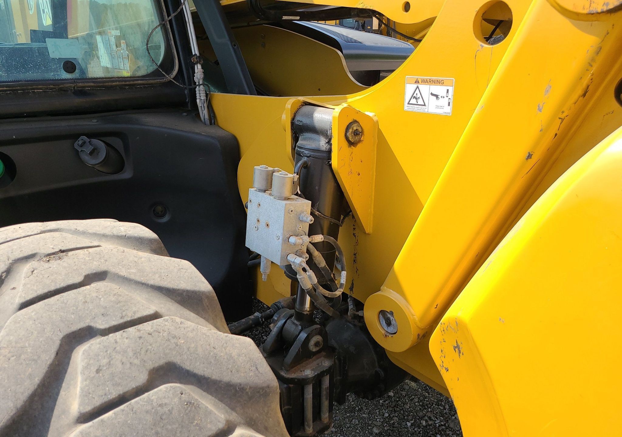 gallery 2017 Caterpillar TL1255D telehandler