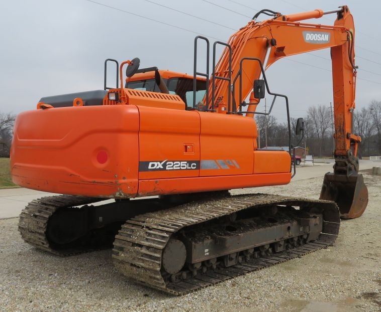 gallery 2014 Doosan DX225LC-3 excavator