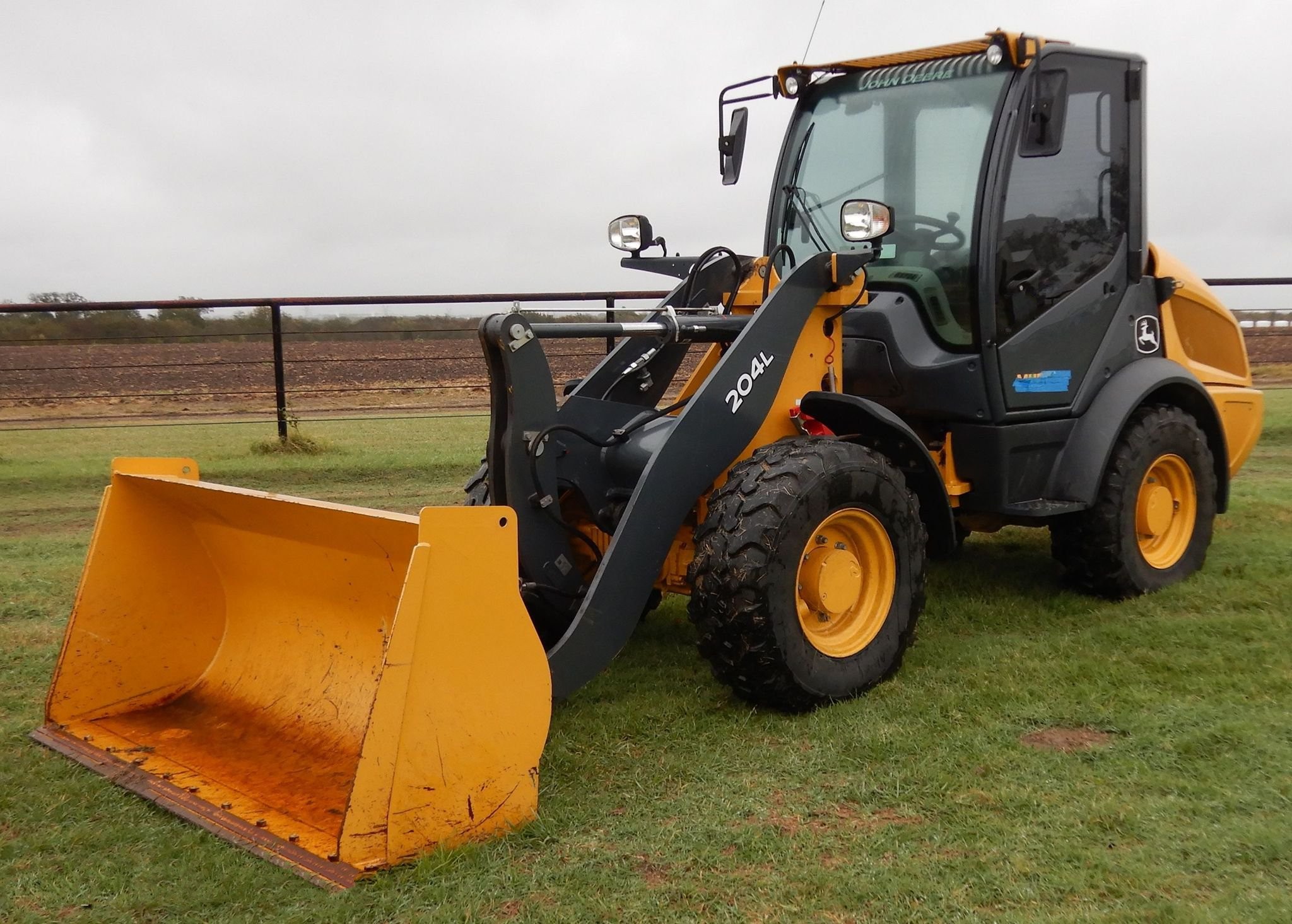 gallery 2018 John Deere 204L Wheel Loader