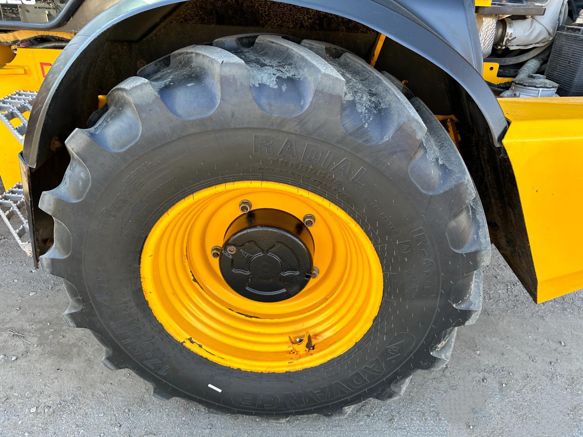 gallery 2017 JCB TM320 4x4 Telehandler