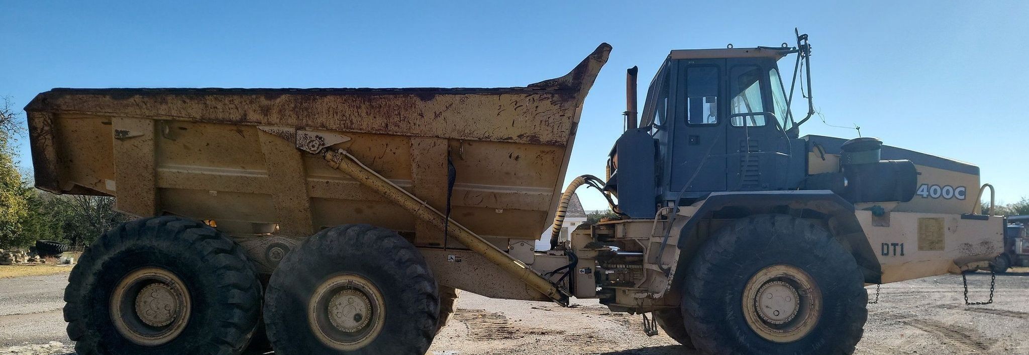 gallery 2001 John Deere 400C haul truck