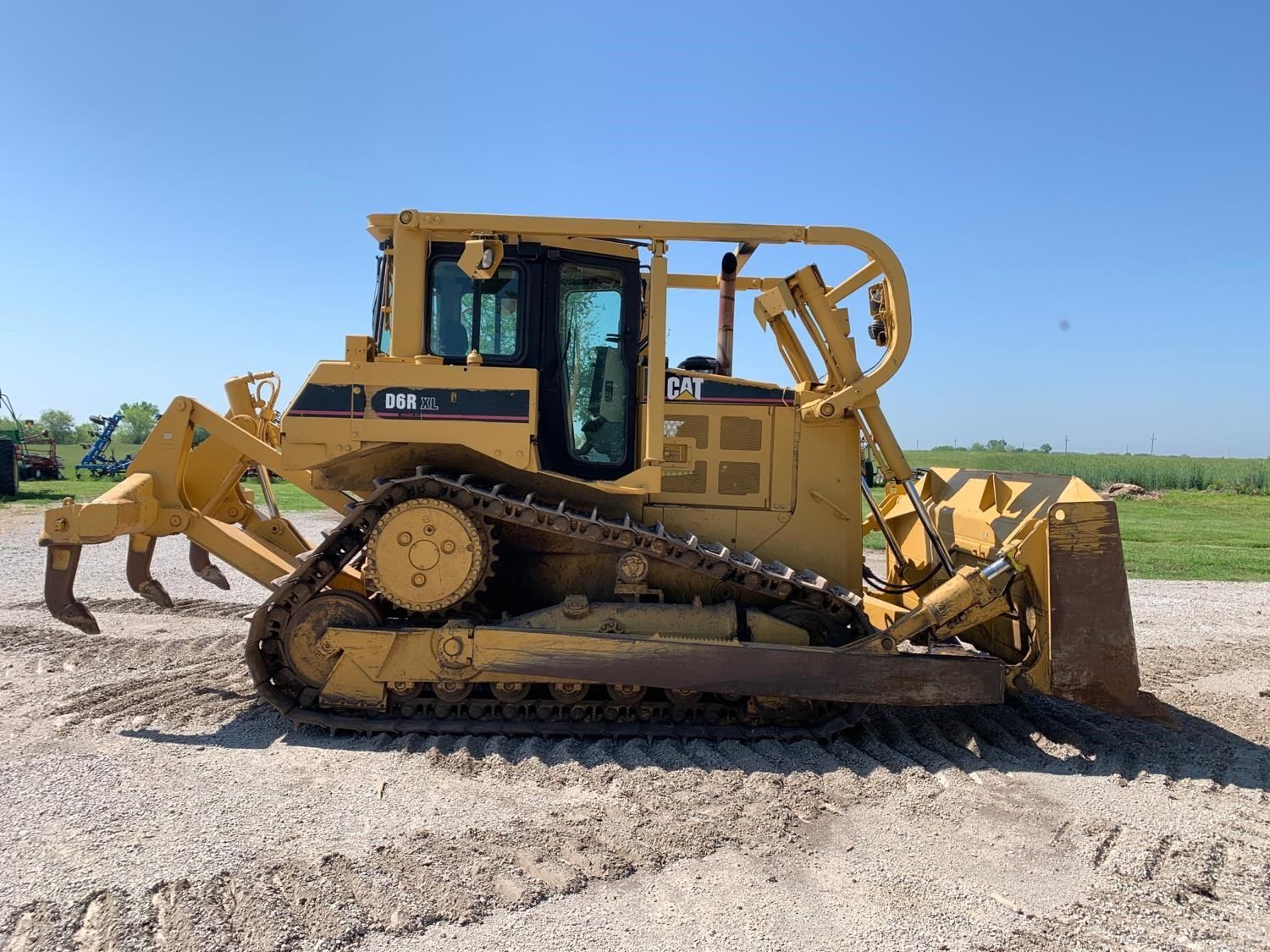 gallery 2005 Caterpillar D6R XL Ll Dozer WRipper