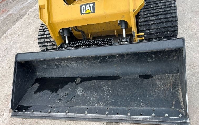 gallery 2015 Caterpillar 277D tracked skid steer loader