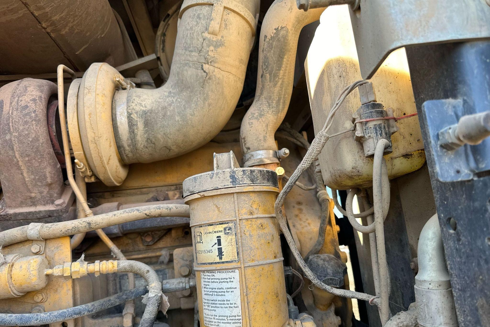 gallery 2006 John Deere 844J wheel loader
