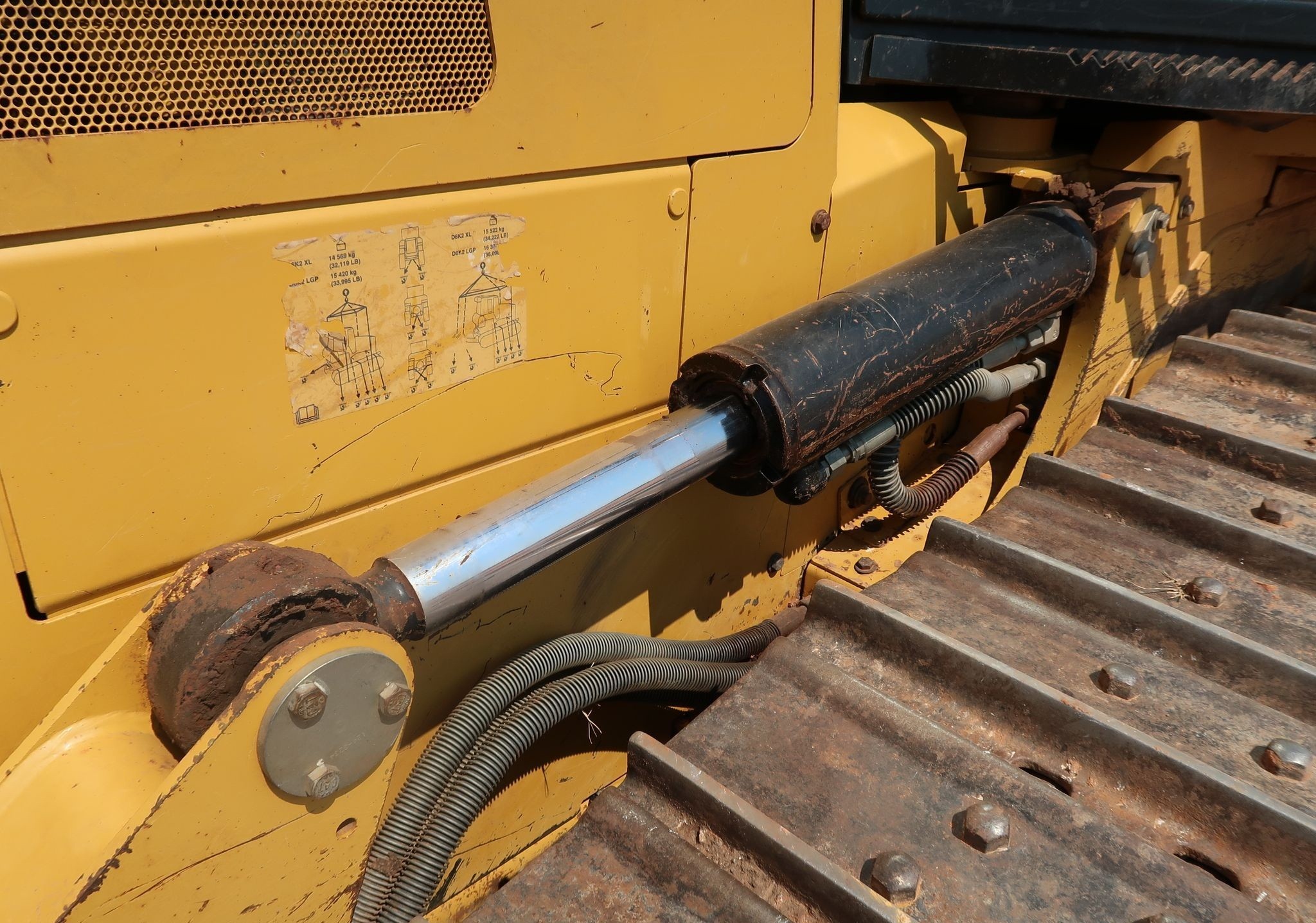 gallery 2014 Caterpillar D6K2 XL dozer
