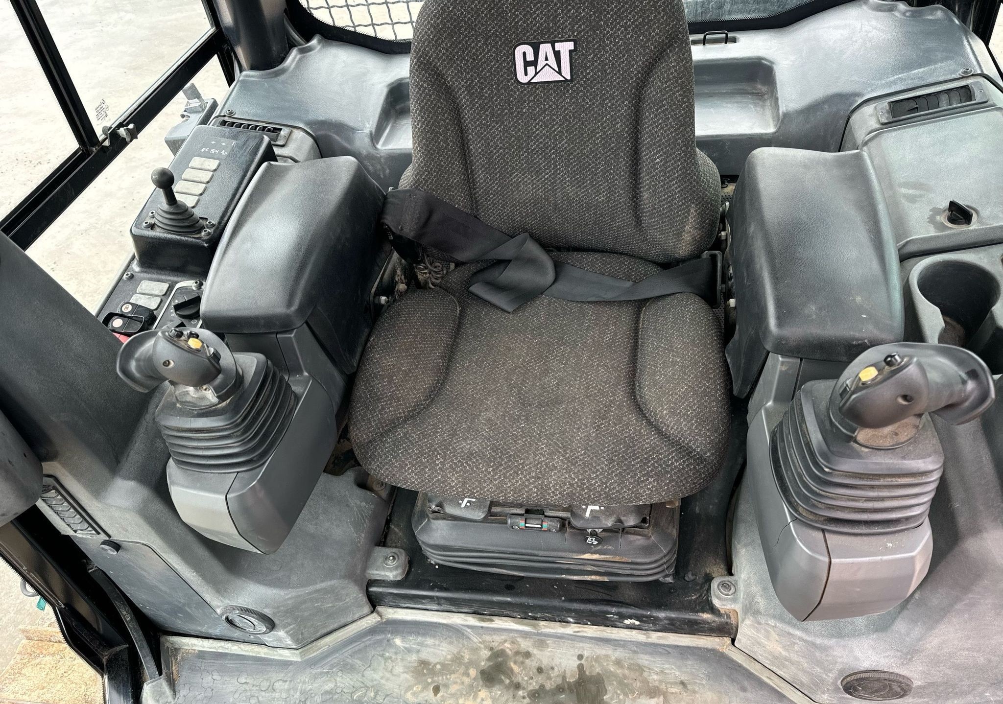 gallery 2016 Caterpillar D6K2 LGP dozer