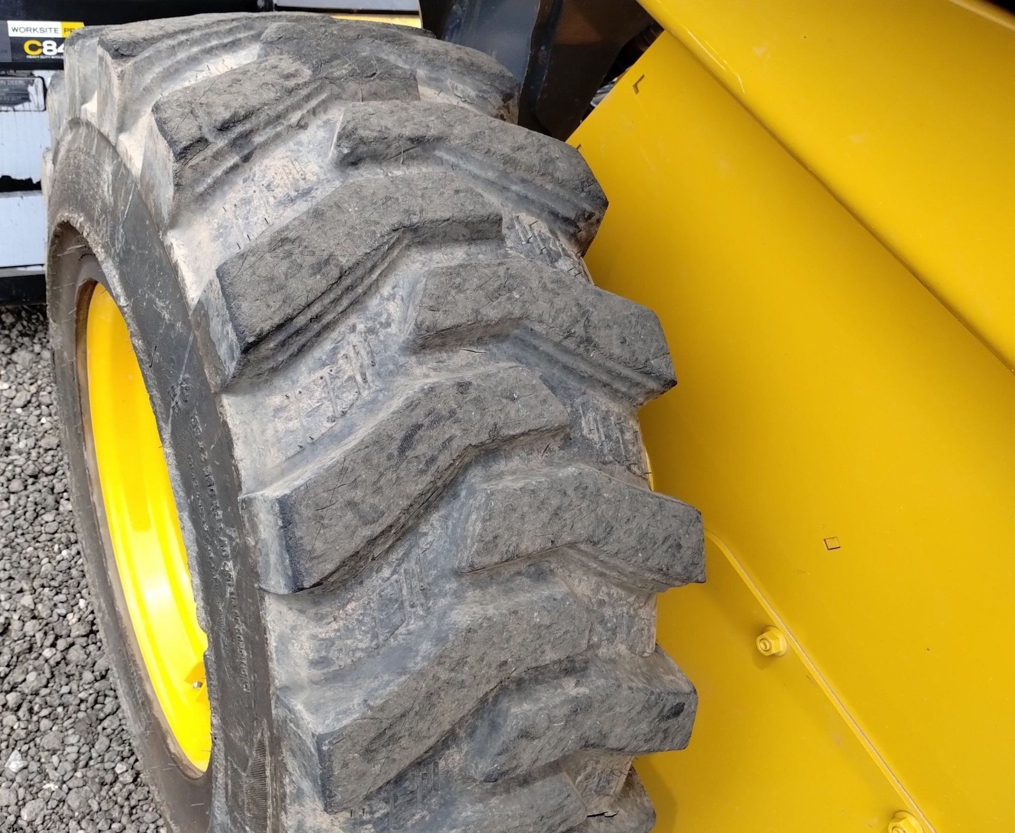 gallery 2022 John Deere 330G skid steer loader