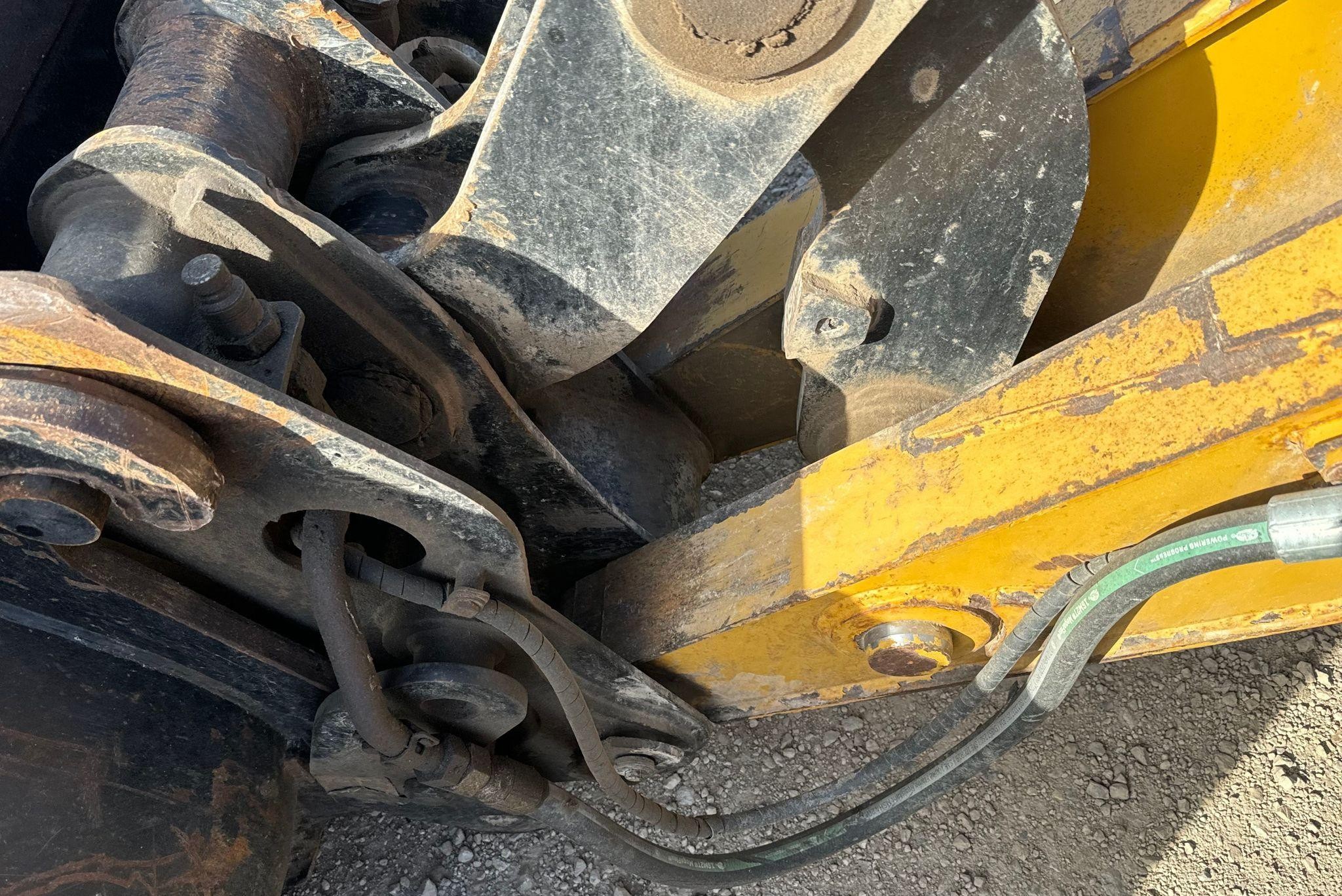 gallery 2011 Caterpillar 924H wheel loader
