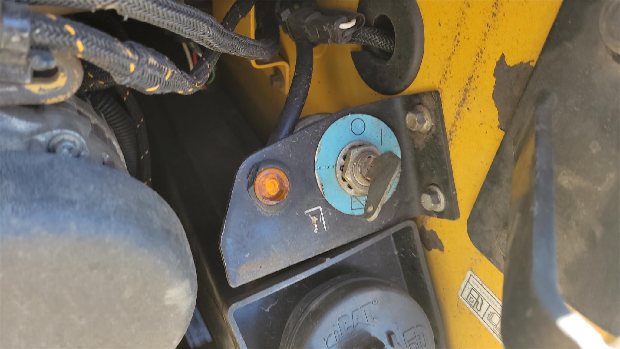 gallery 2017 CATERPILLAR 299D2 Skid Steer