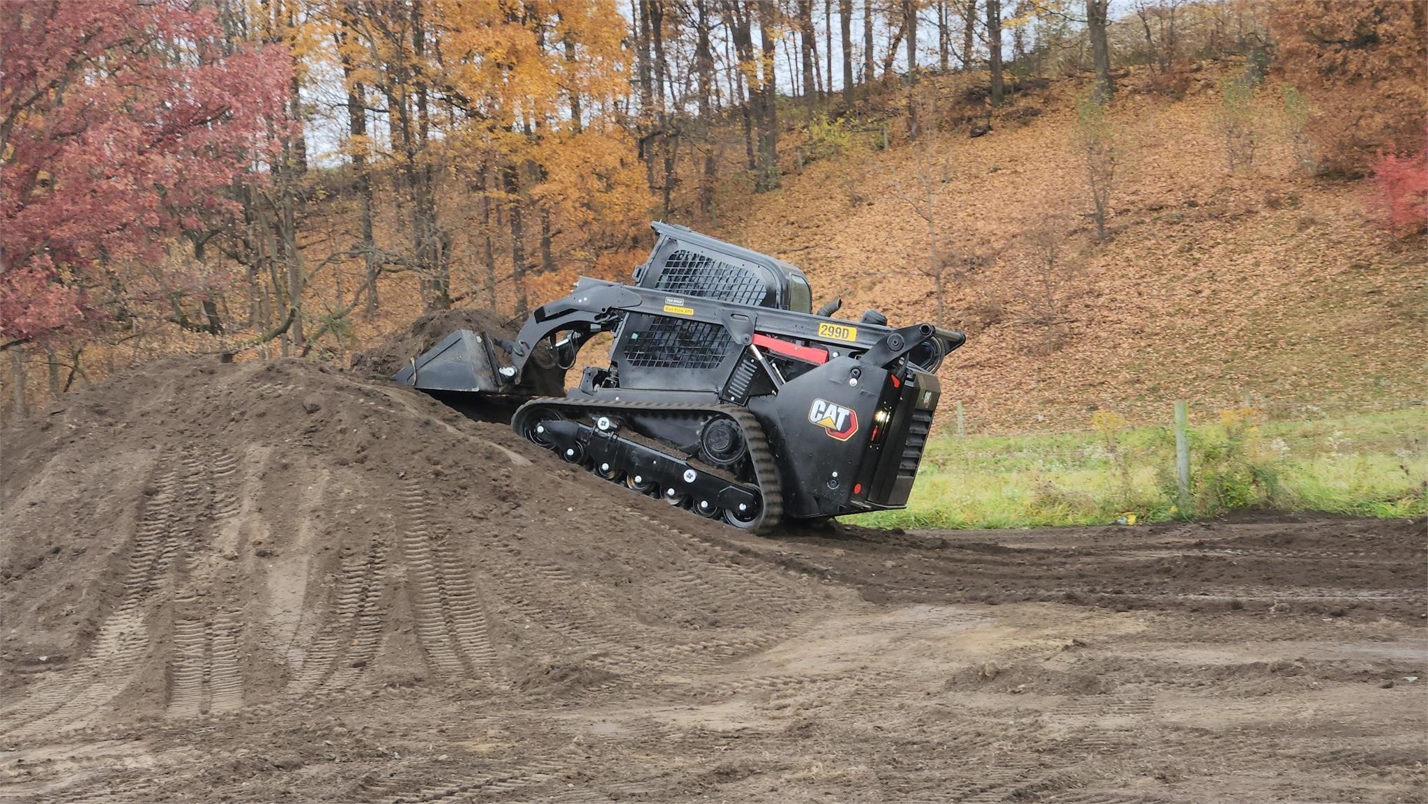 gallery 2017 CATERPILLAR 299D2 Skid Steer
