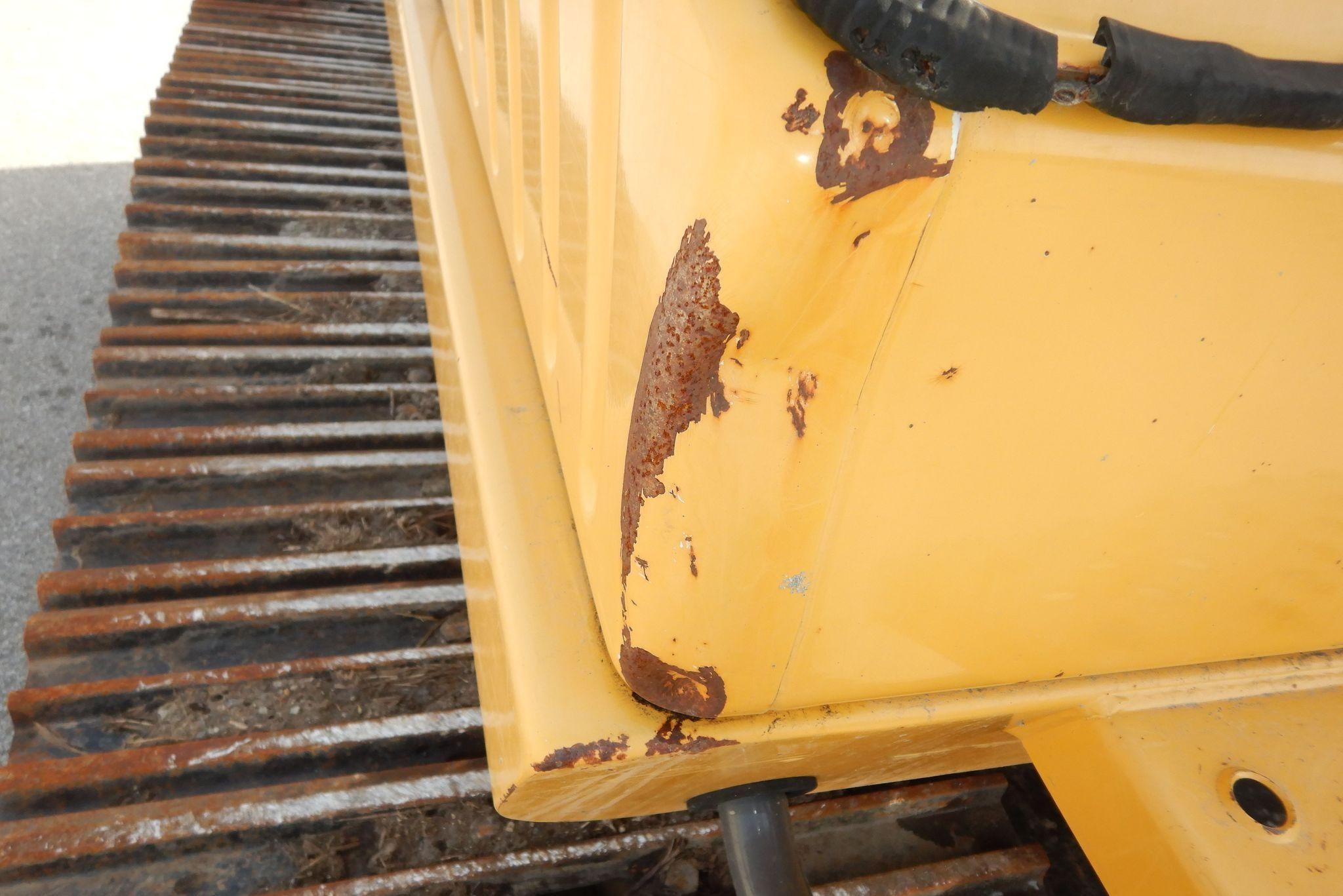 gallery 2011 John Deere 240DLC excavator