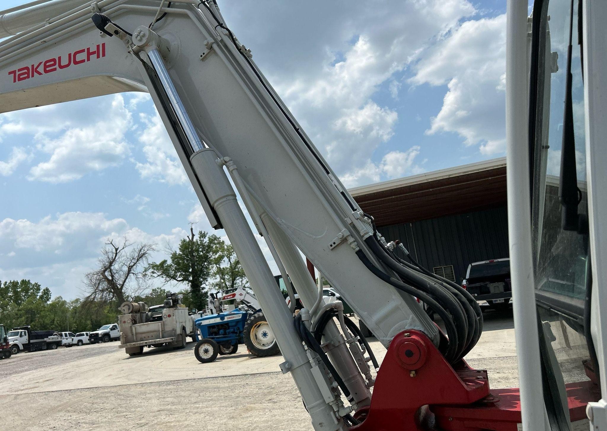 gallery 2020 Takeuchi TB290 mini excavator
