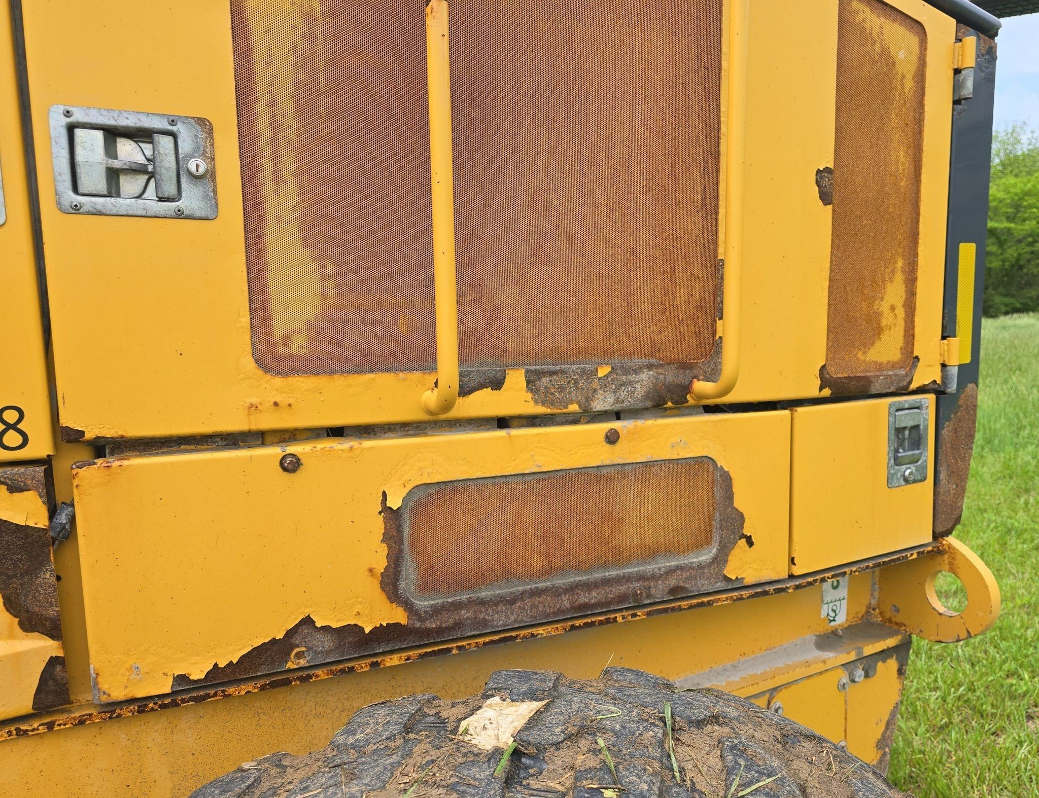 gallery 2013 John Deere 770G motor grader