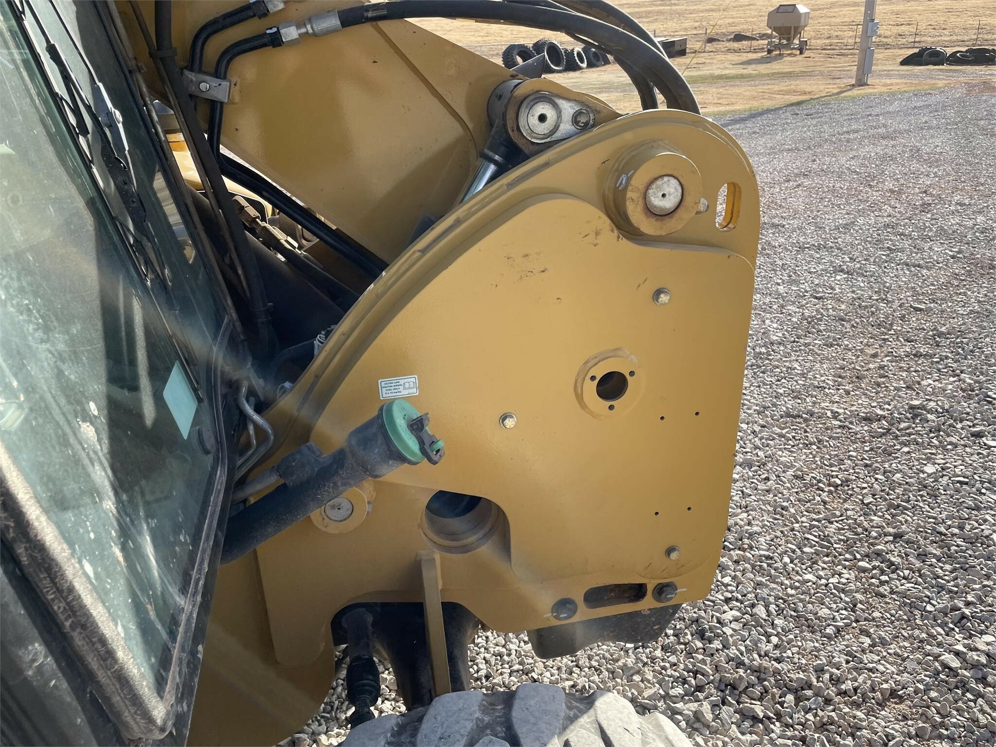 gallery 2015 Caterpillar TH255C Telehandler