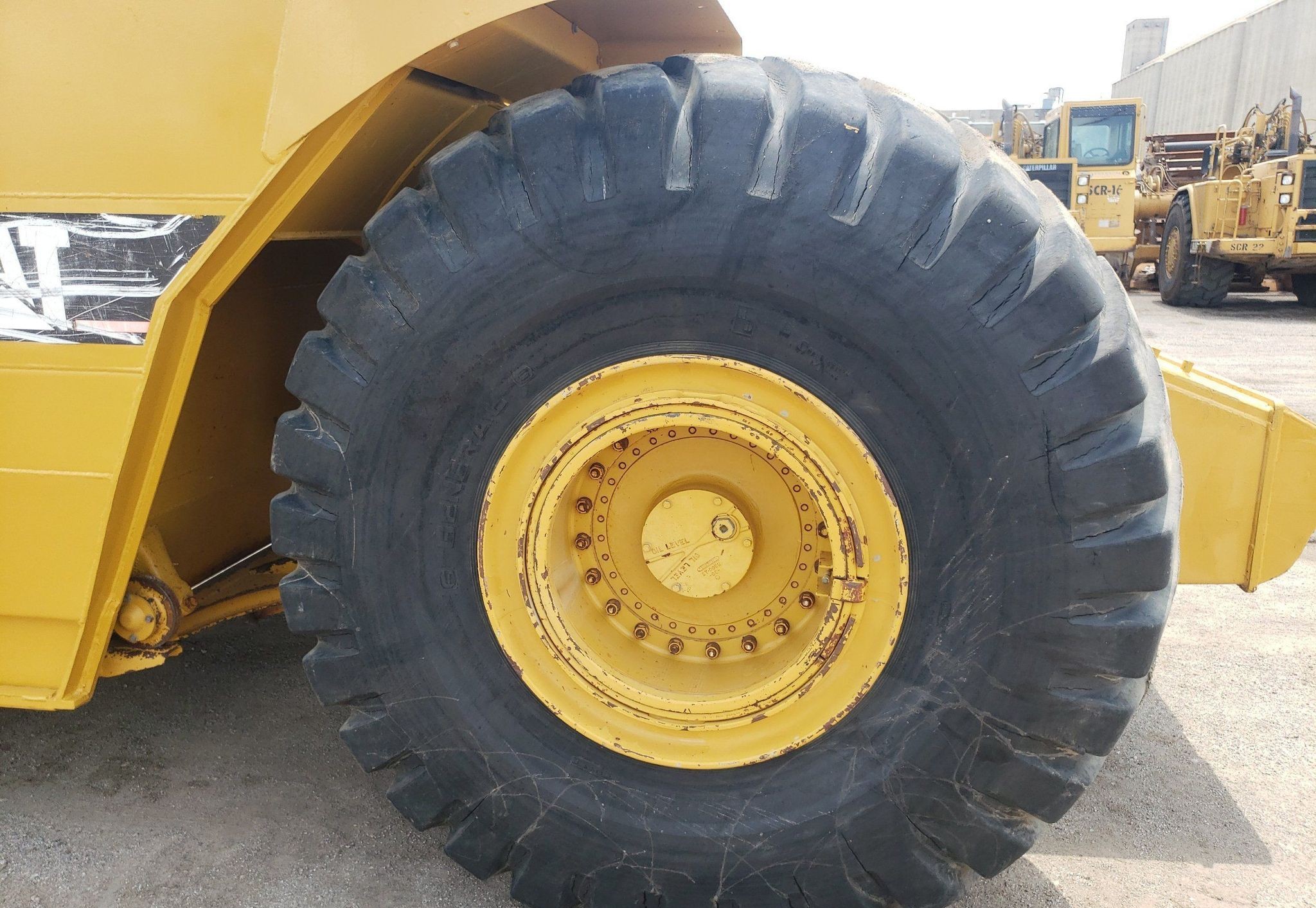gallery 2006 Caterpillar 615C elevating scraper