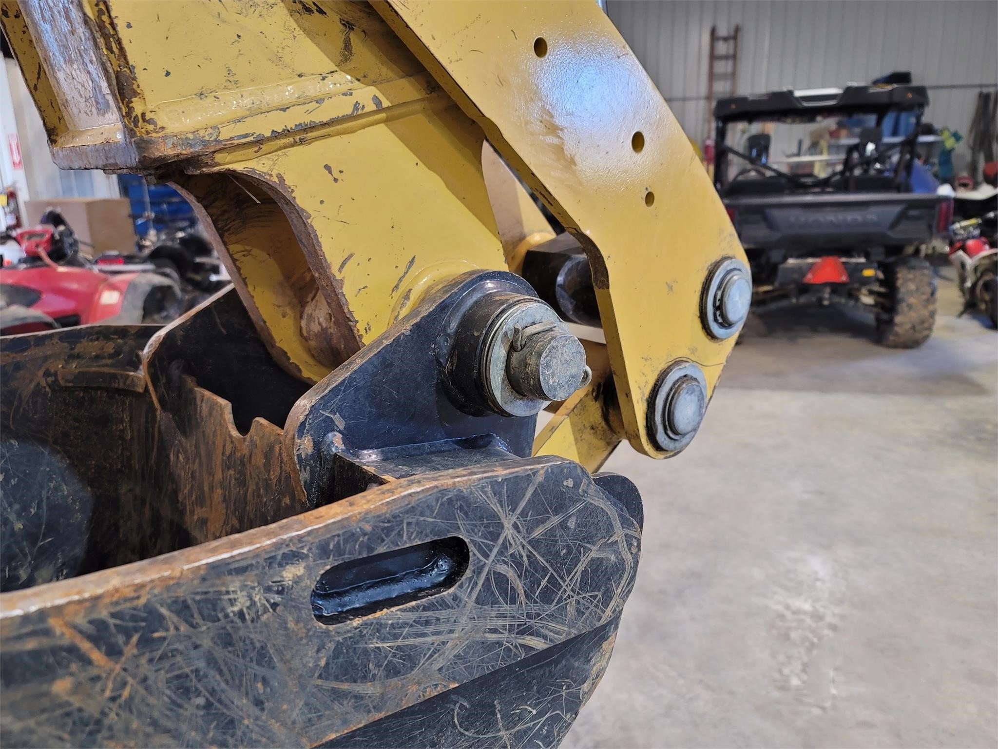 gallery 2018 Caterpillar 420F2 Backhoe