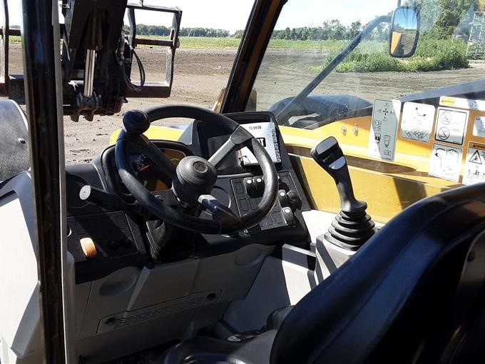 gallery 2016 Caterpillar TL943D 4x4x4 Telehandler